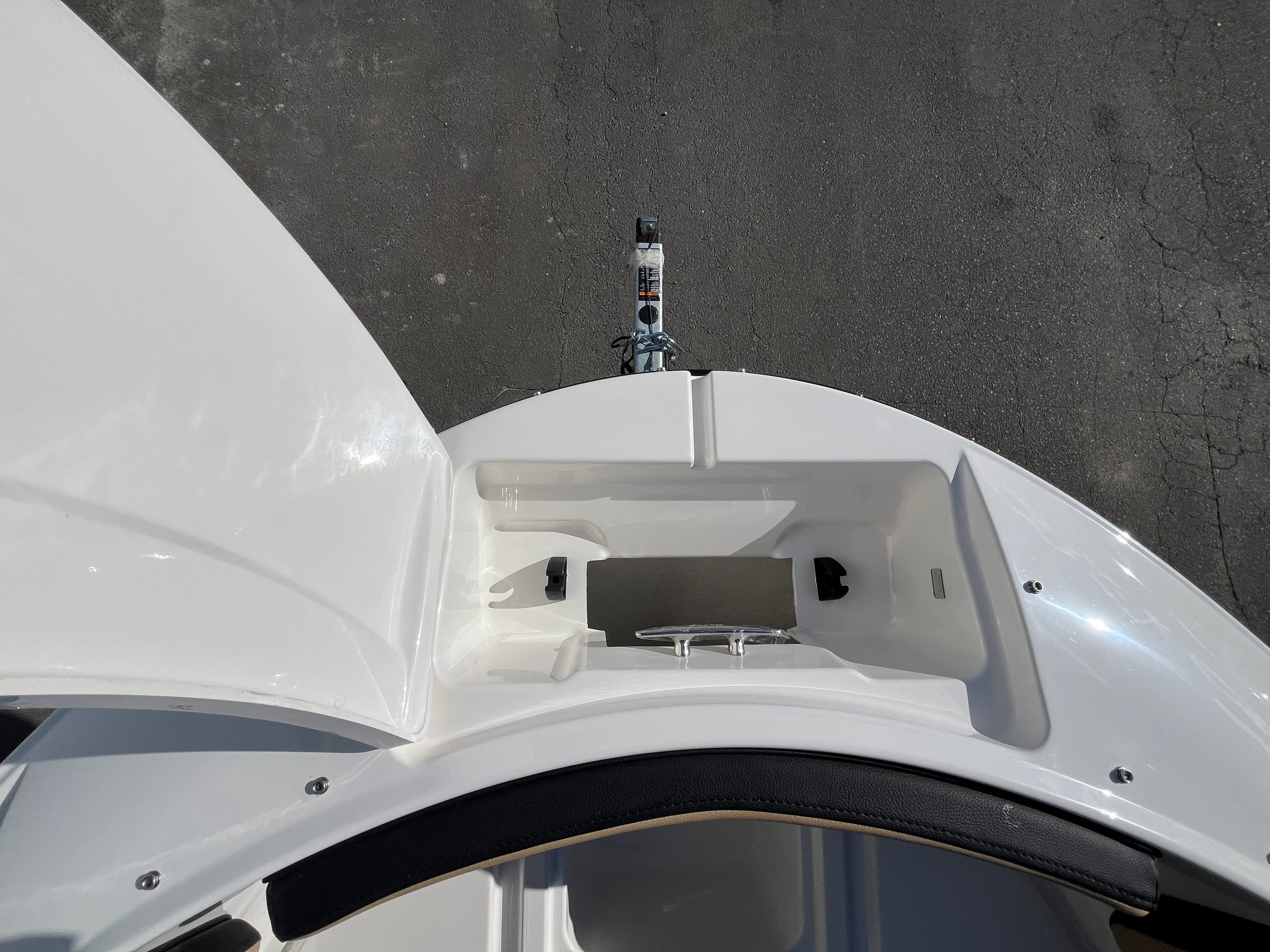 2026 Sea Ray SPX 210 Outboard Image Thumbnail #23