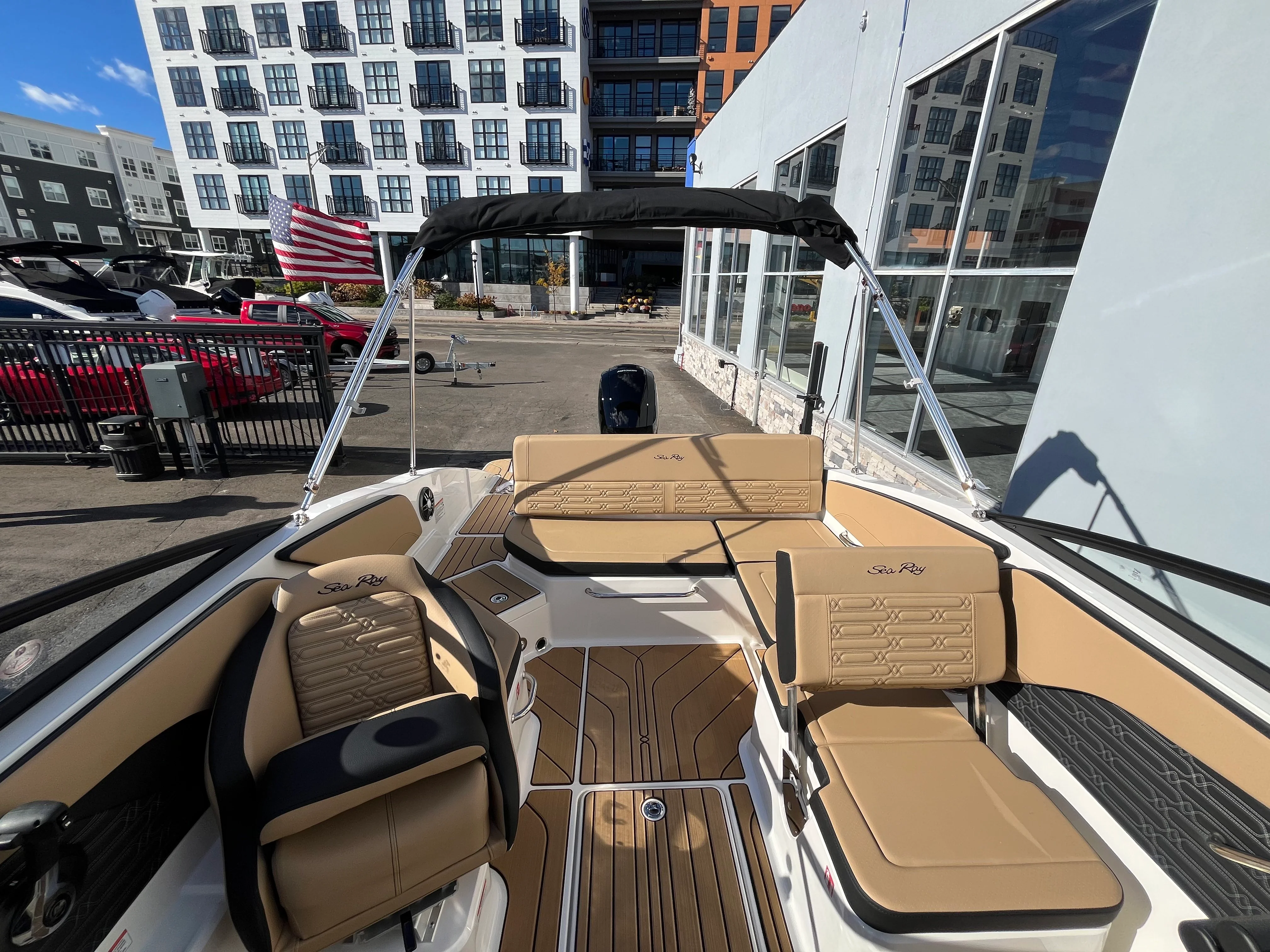 2026 Sea Ray SPX 210 Outboard Image Thumbnail #18