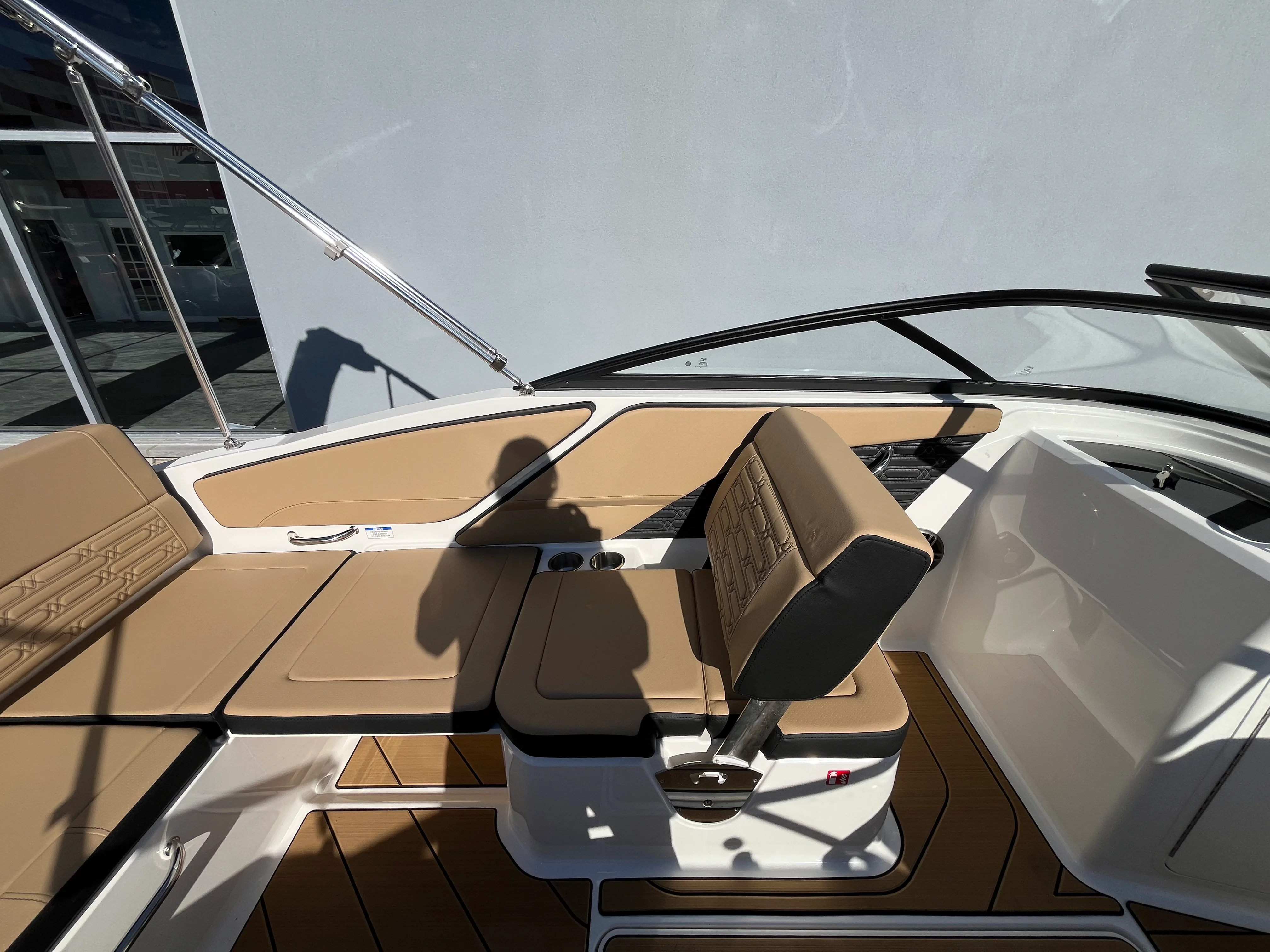 2026 Sea Ray SPX 210 Outboard Image Thumbnail #15