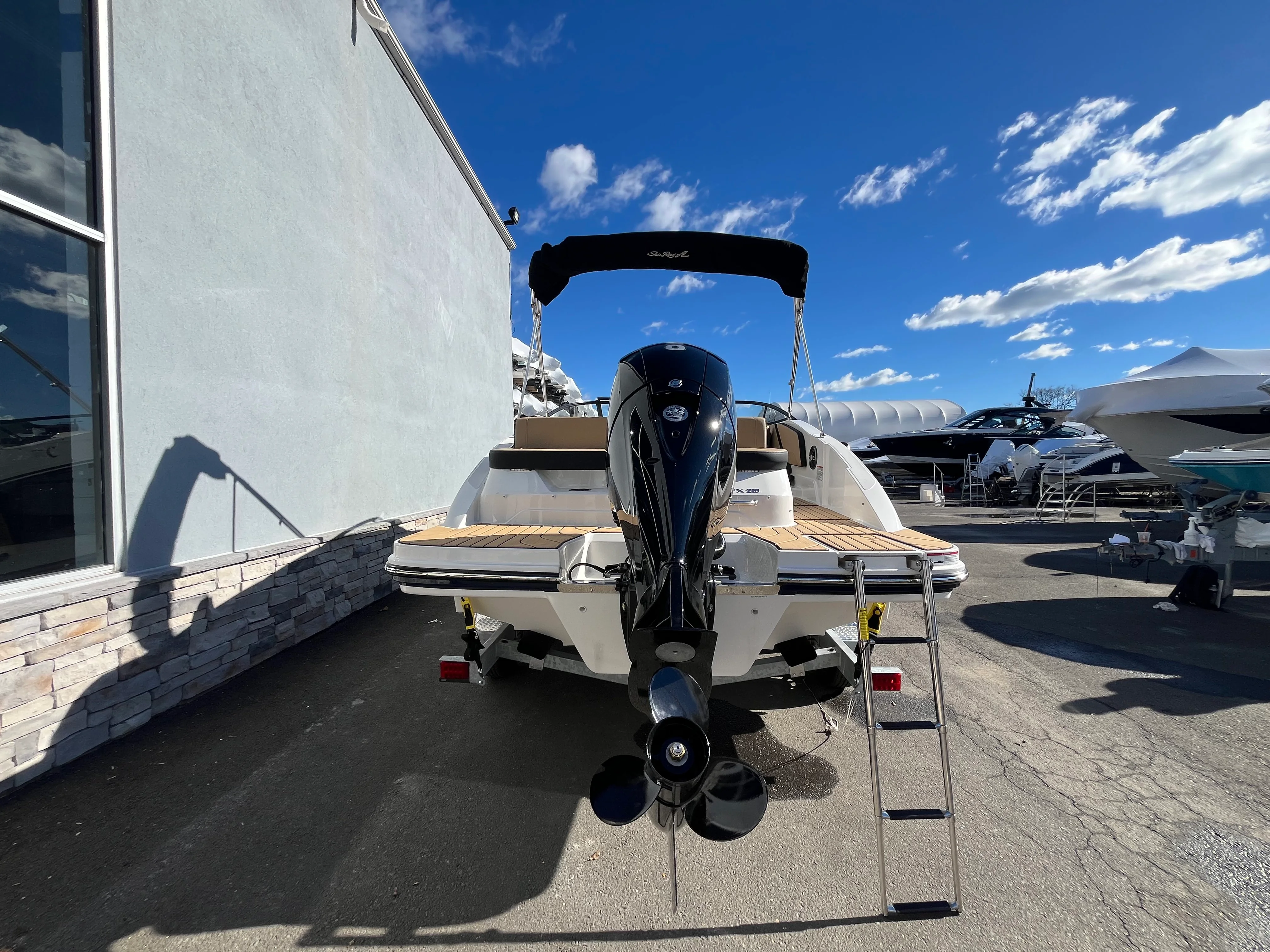 2026 Sea Ray SPX 210 Outboard Image Thumbnail #3