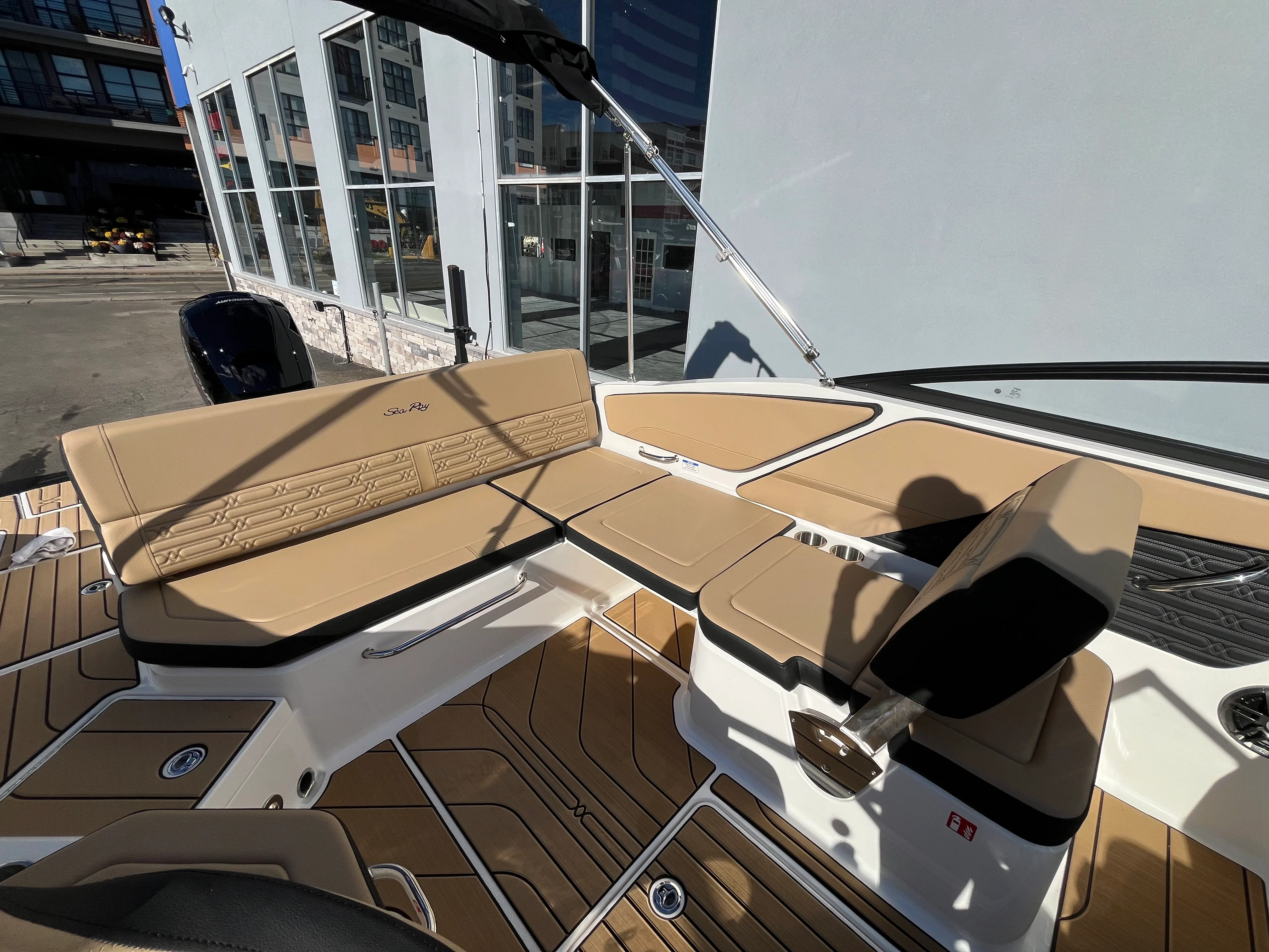 2026 Sea Ray SPX 210 Outboard Image Thumbnail #13