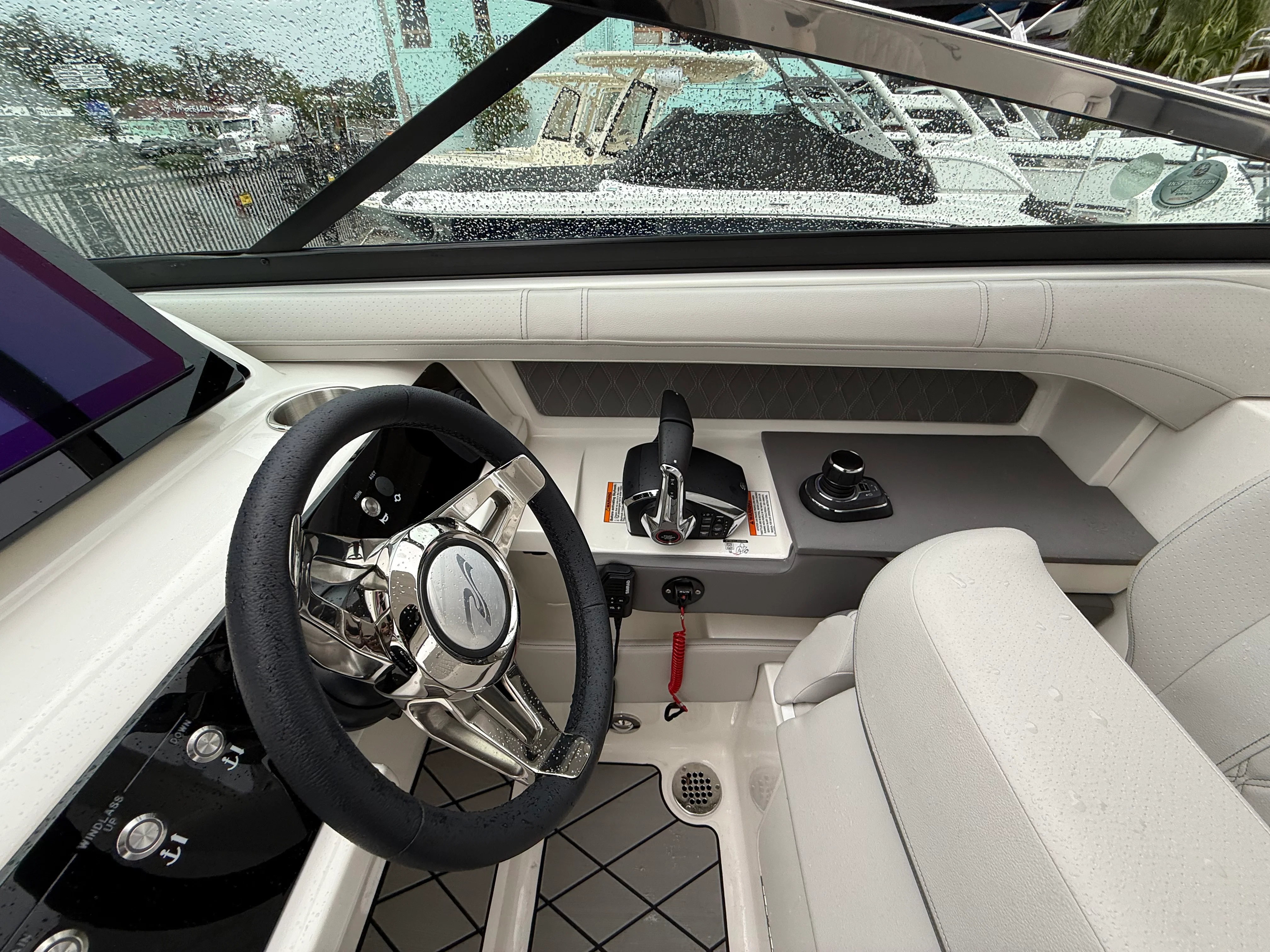 2026 Sea Ray SLX 310 Outboard Image Thumbnail #16