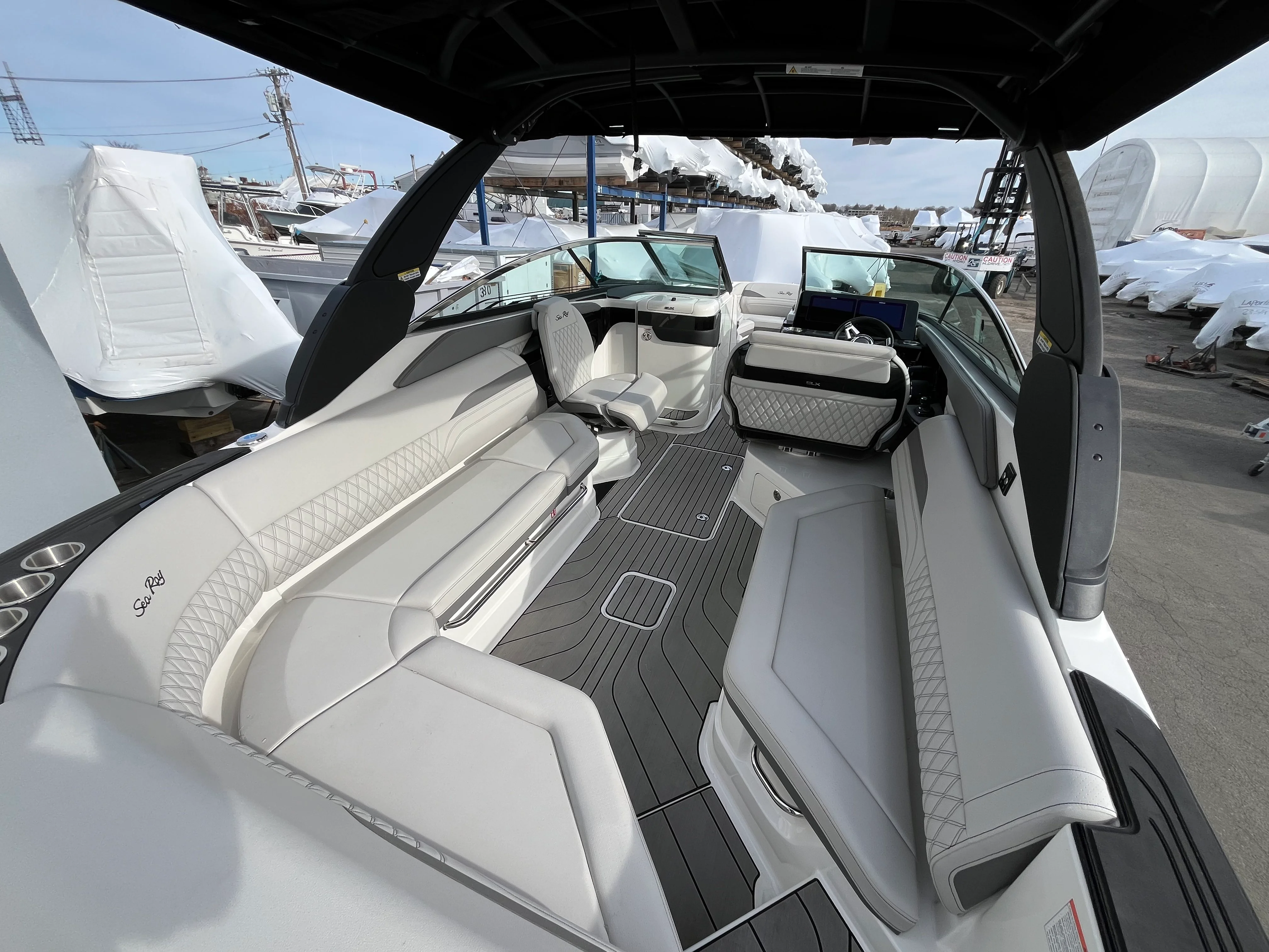 2026 Sea Ray SLX 280 Outboard Image Thumbnail #4