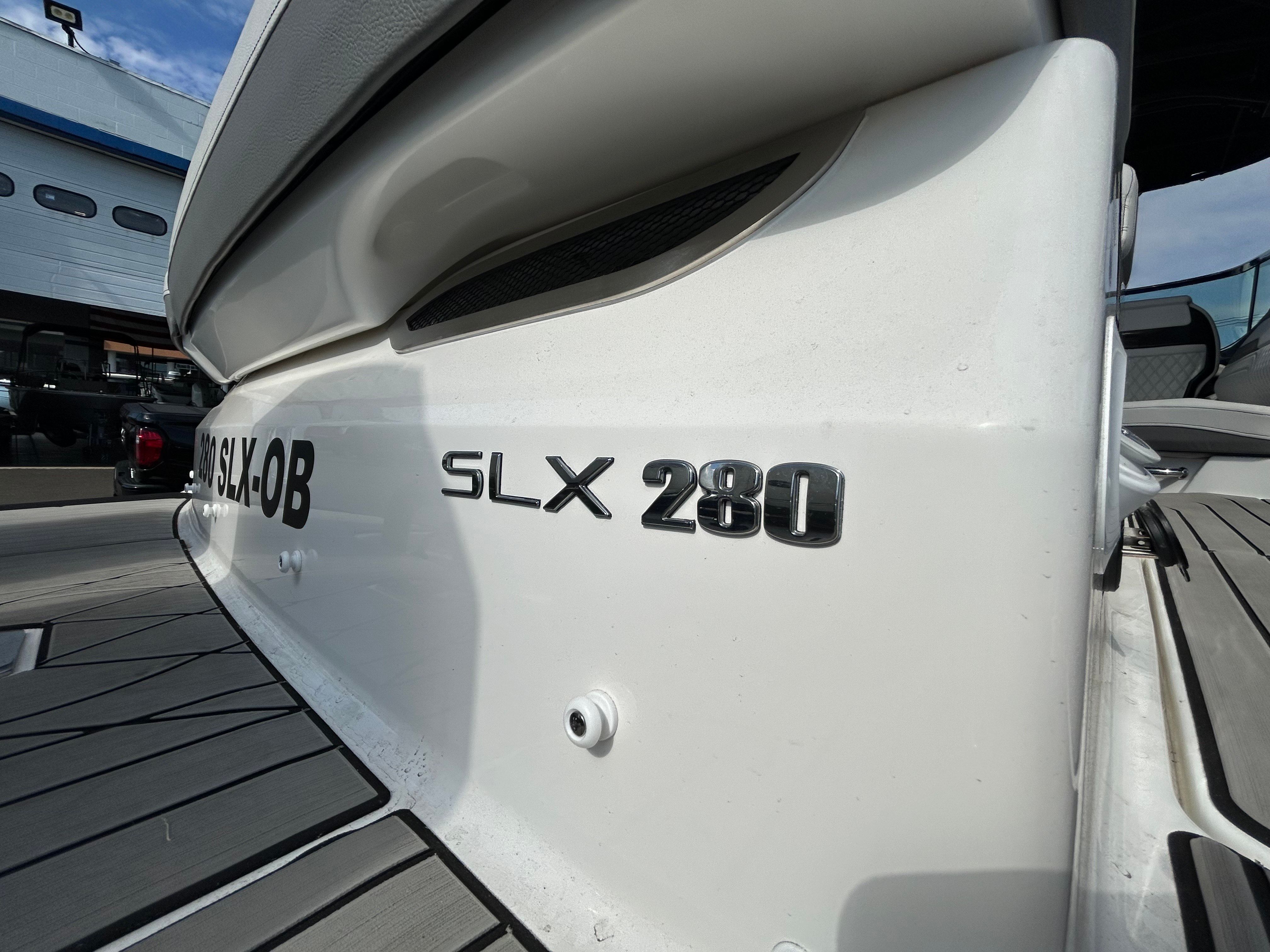 2026 Sea Ray SLX 280 Outboard Image Thumbnail #4