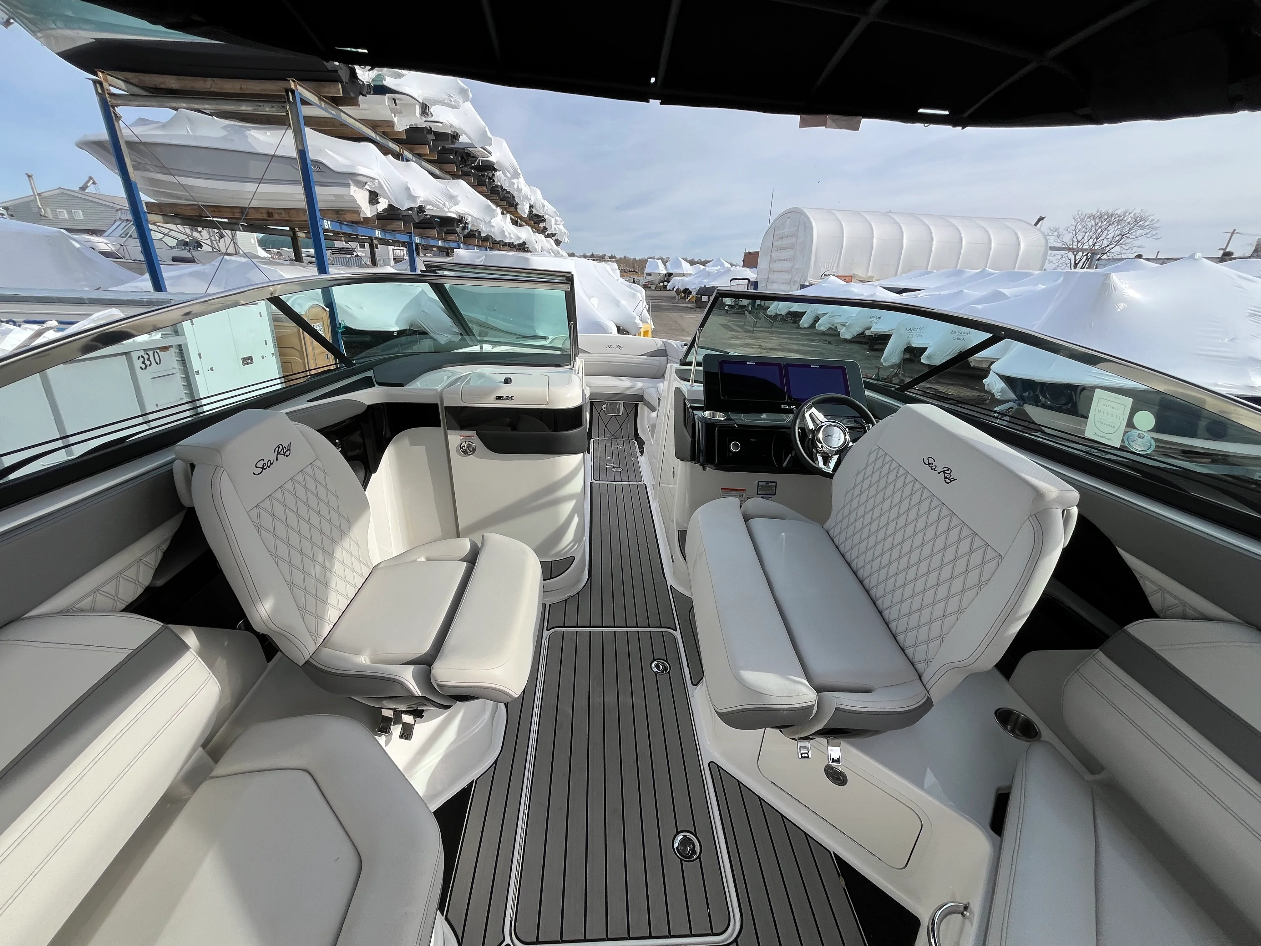 2026 Sea Ray SLX 280 Outboard Image Thumbnail #9