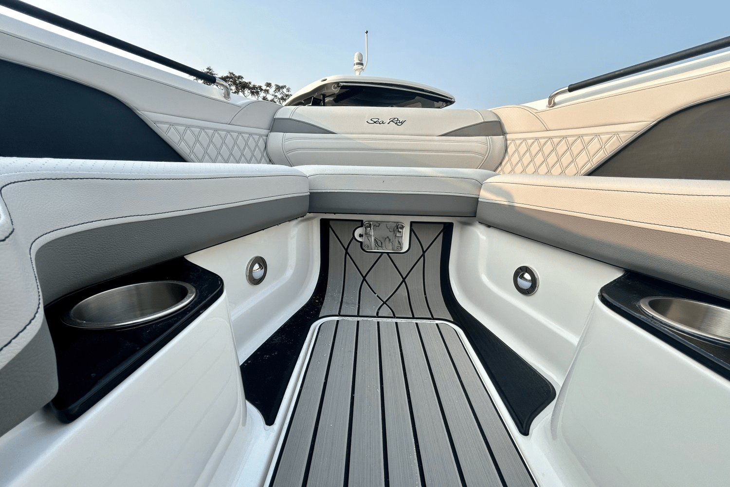 2026 Sea Ray SLX 280 Outboard Image Thumbnail #21