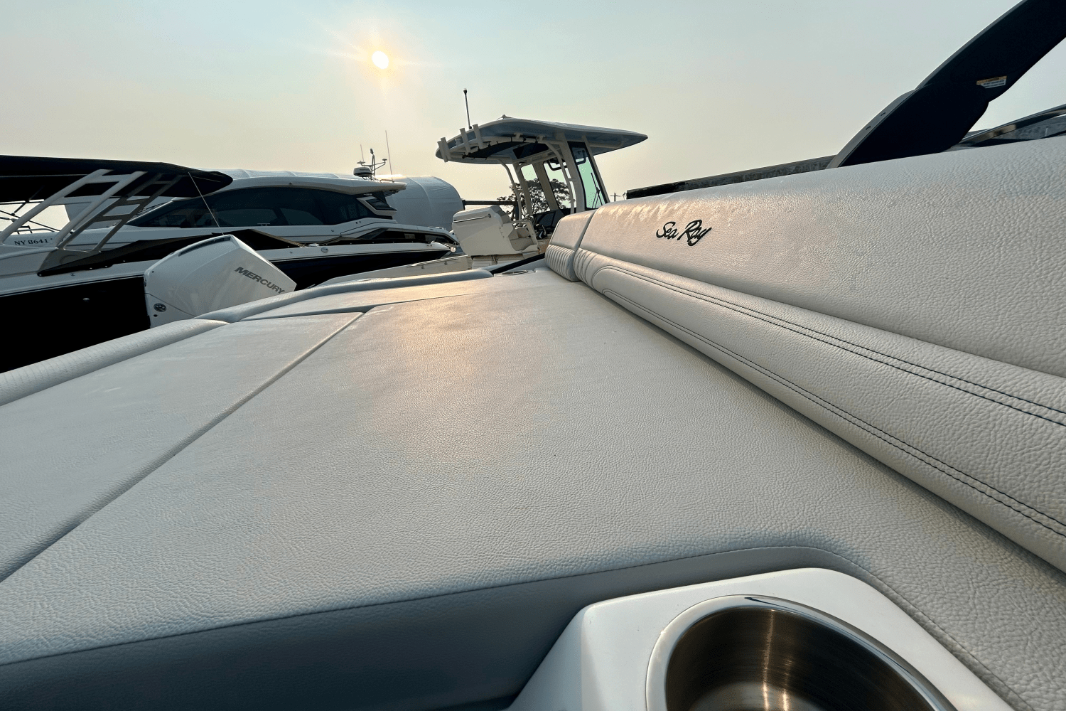 2026 Sea Ray SLX 280 Outboard Image Thumbnail #10