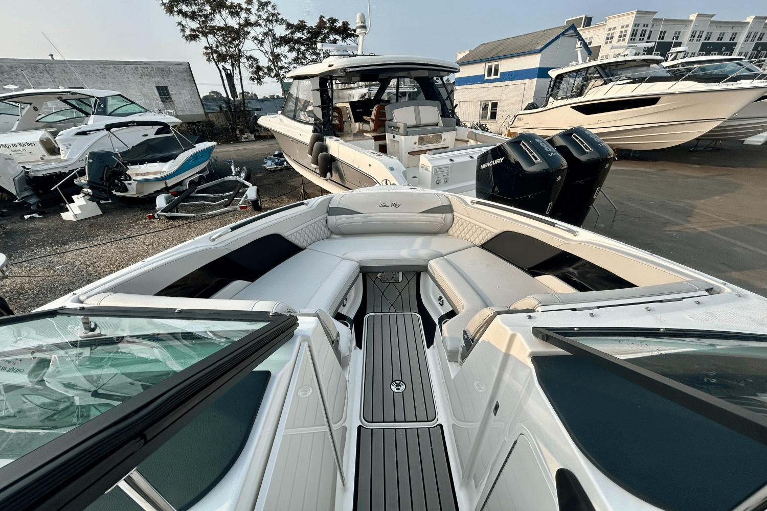 2026 Sea Ray SLX 280 Outboard Image Thumbnail #18