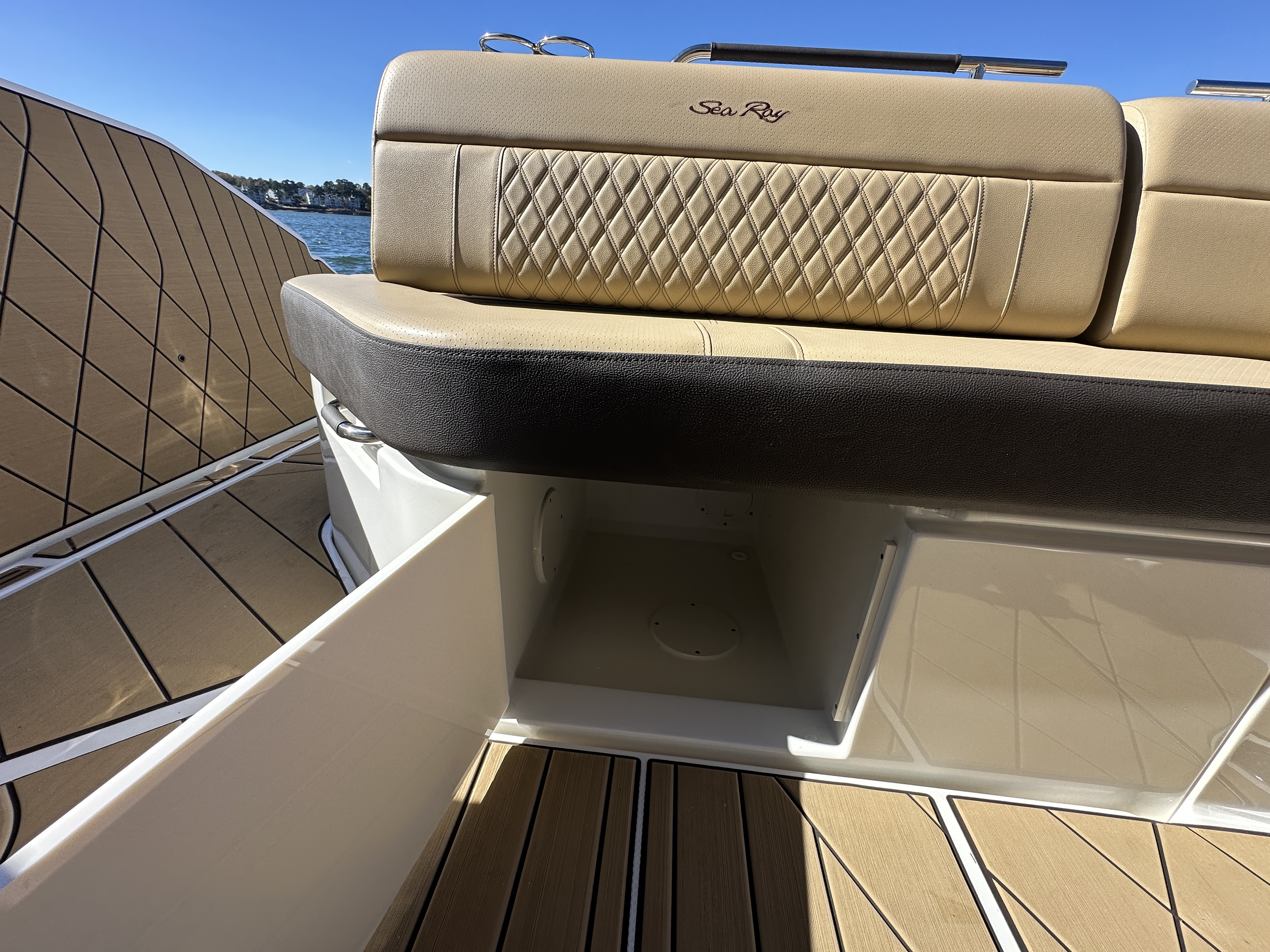 2026 Sea Ray SLX 400 Image Thumbnail #34