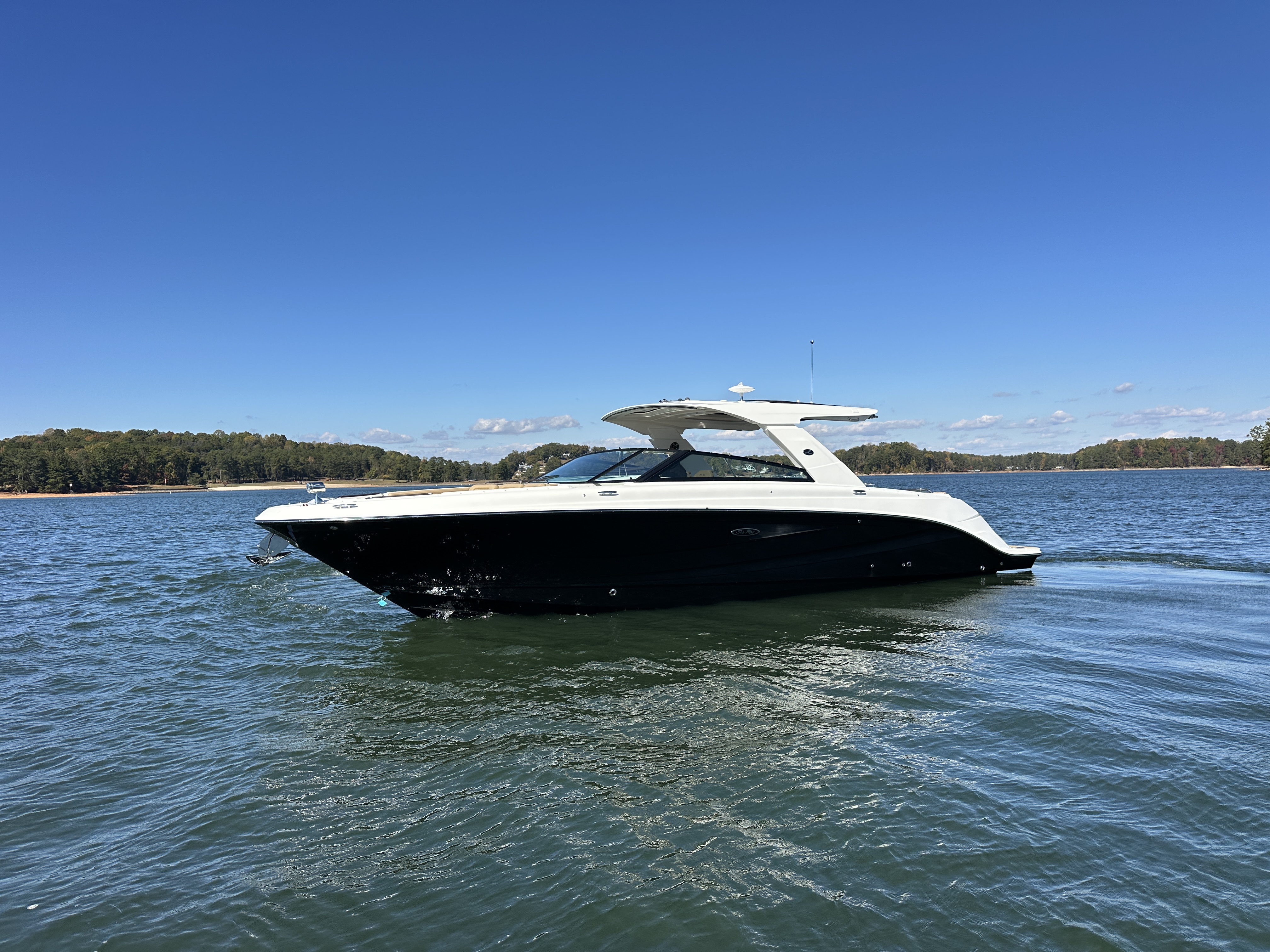 2026 Sea Ray SLX 400 Image Thumbnail #1