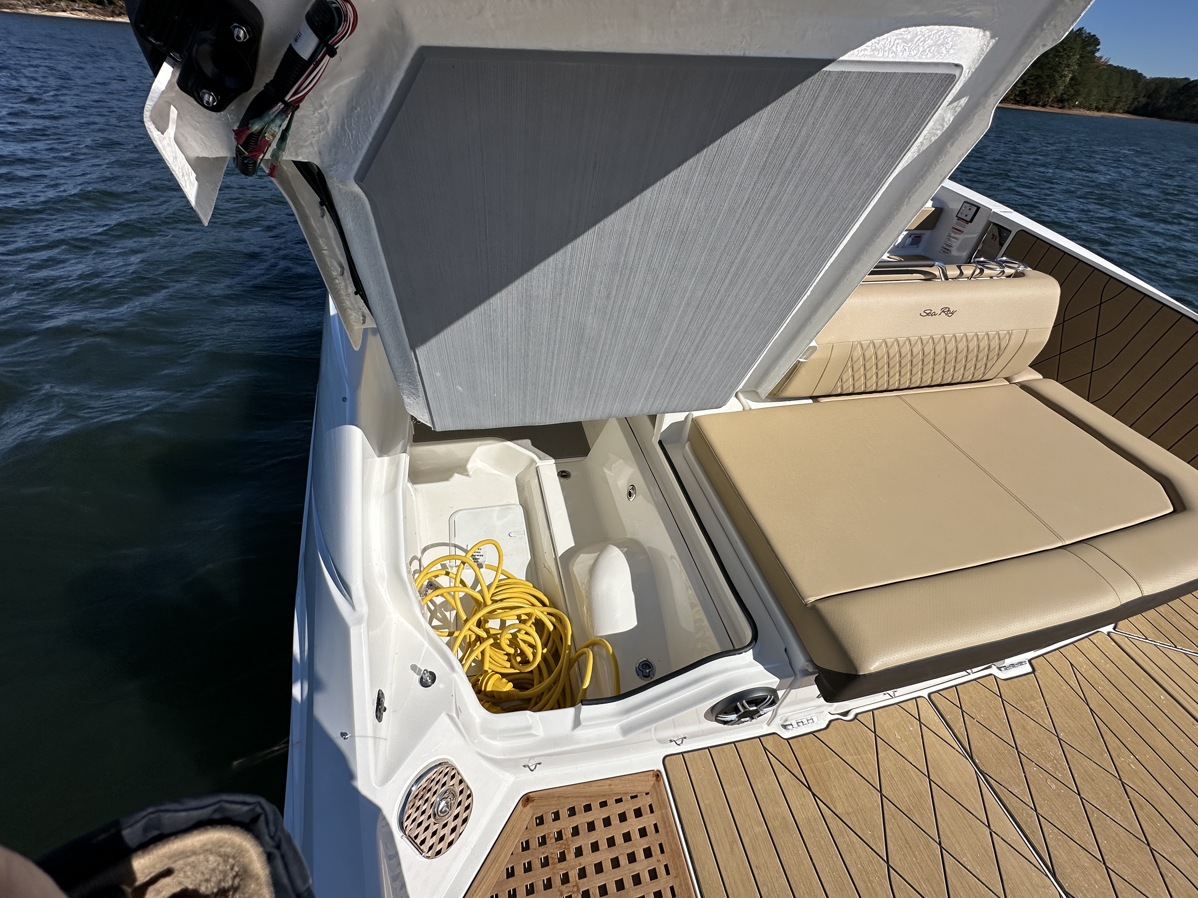 2026 Sea Ray SLX 400 Image Thumbnail #42