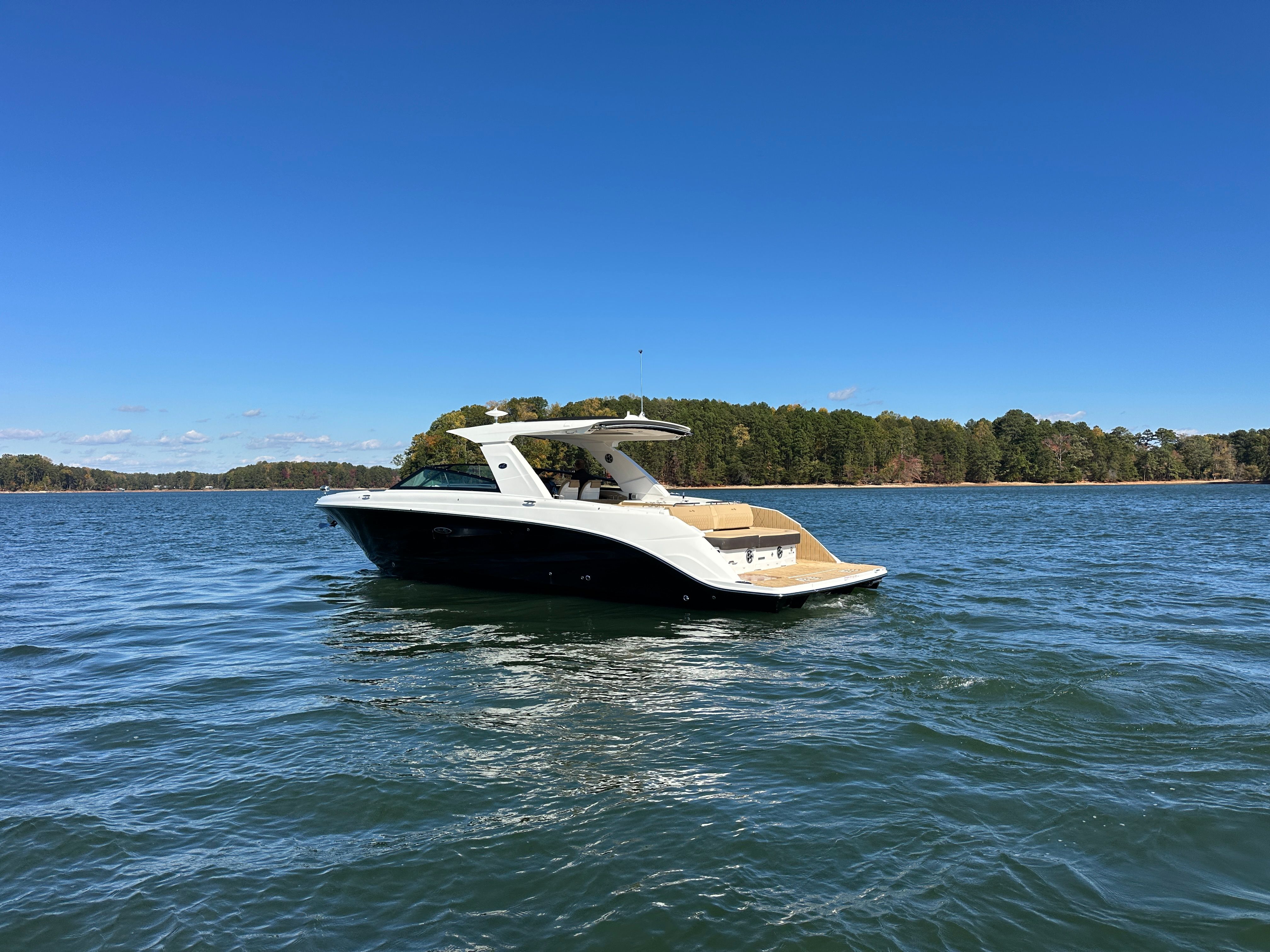 2026 Sea Ray SLX 400 Image Thumbnail #9