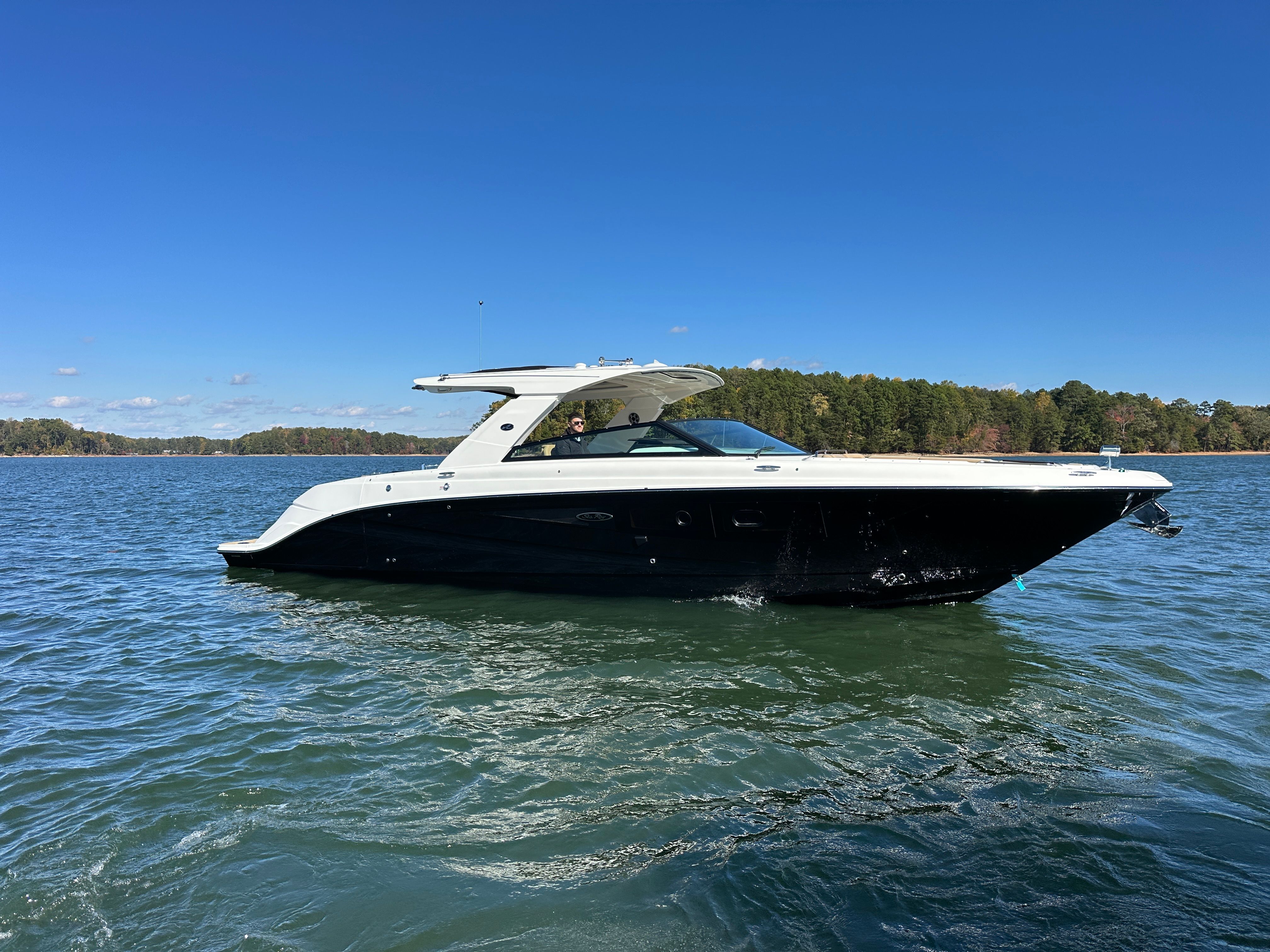 2026 Sea Ray SLX 400 Image Thumbnail #7