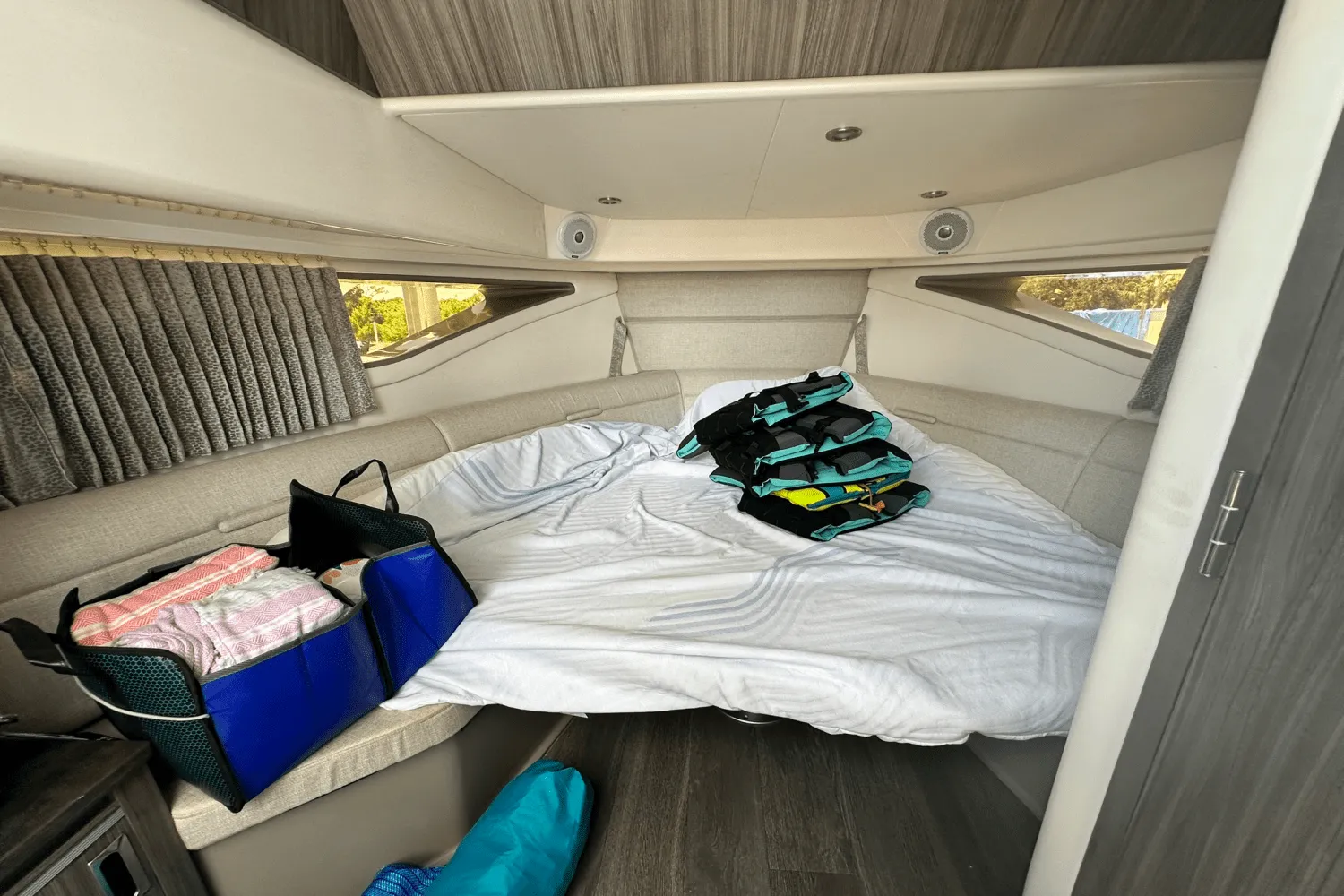 2021 Sea Ray 320 DA-OB Image Thumbnail #40