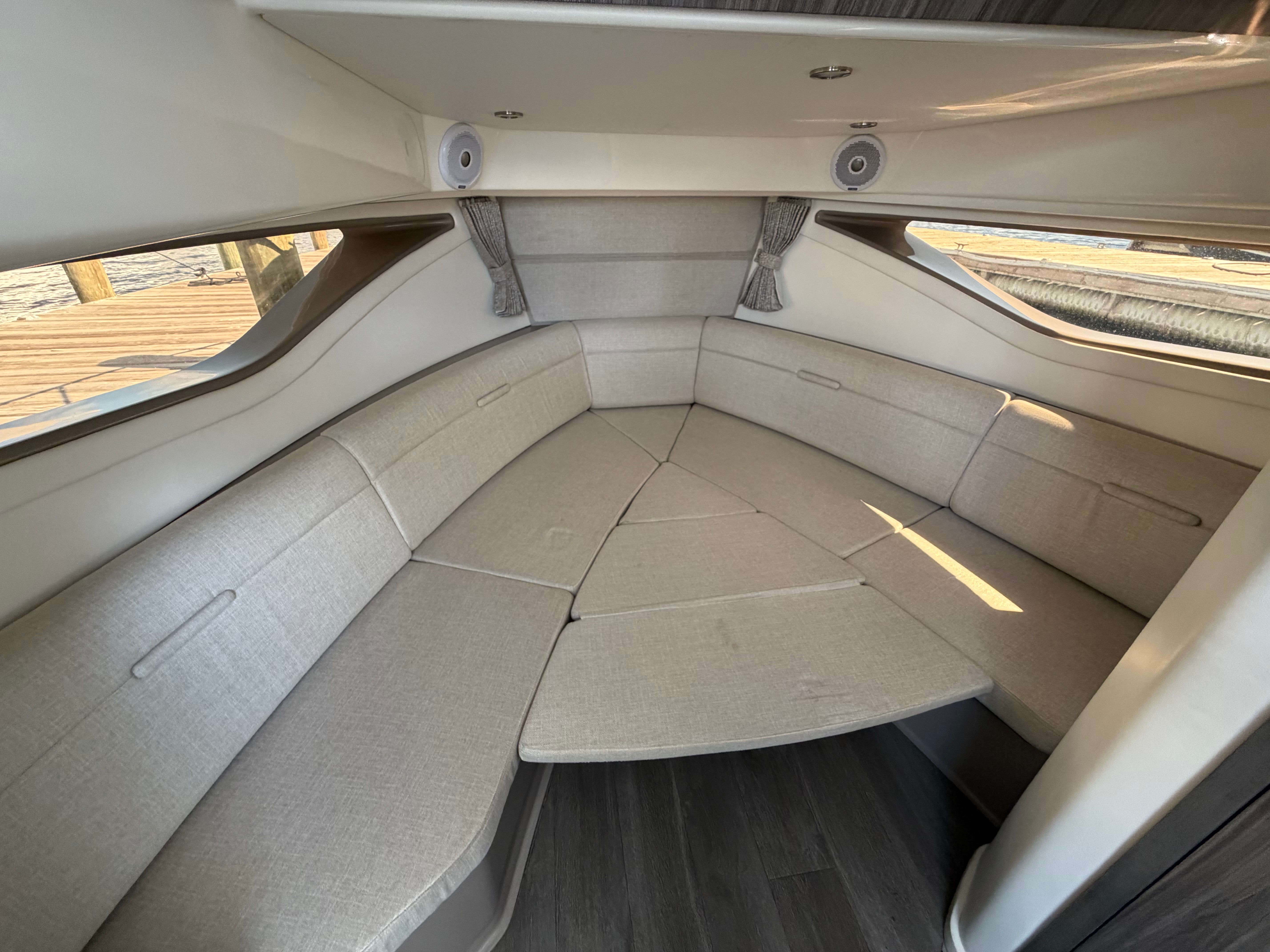 2021 Sea Ray 320 DA-OB Image Thumbnail #43