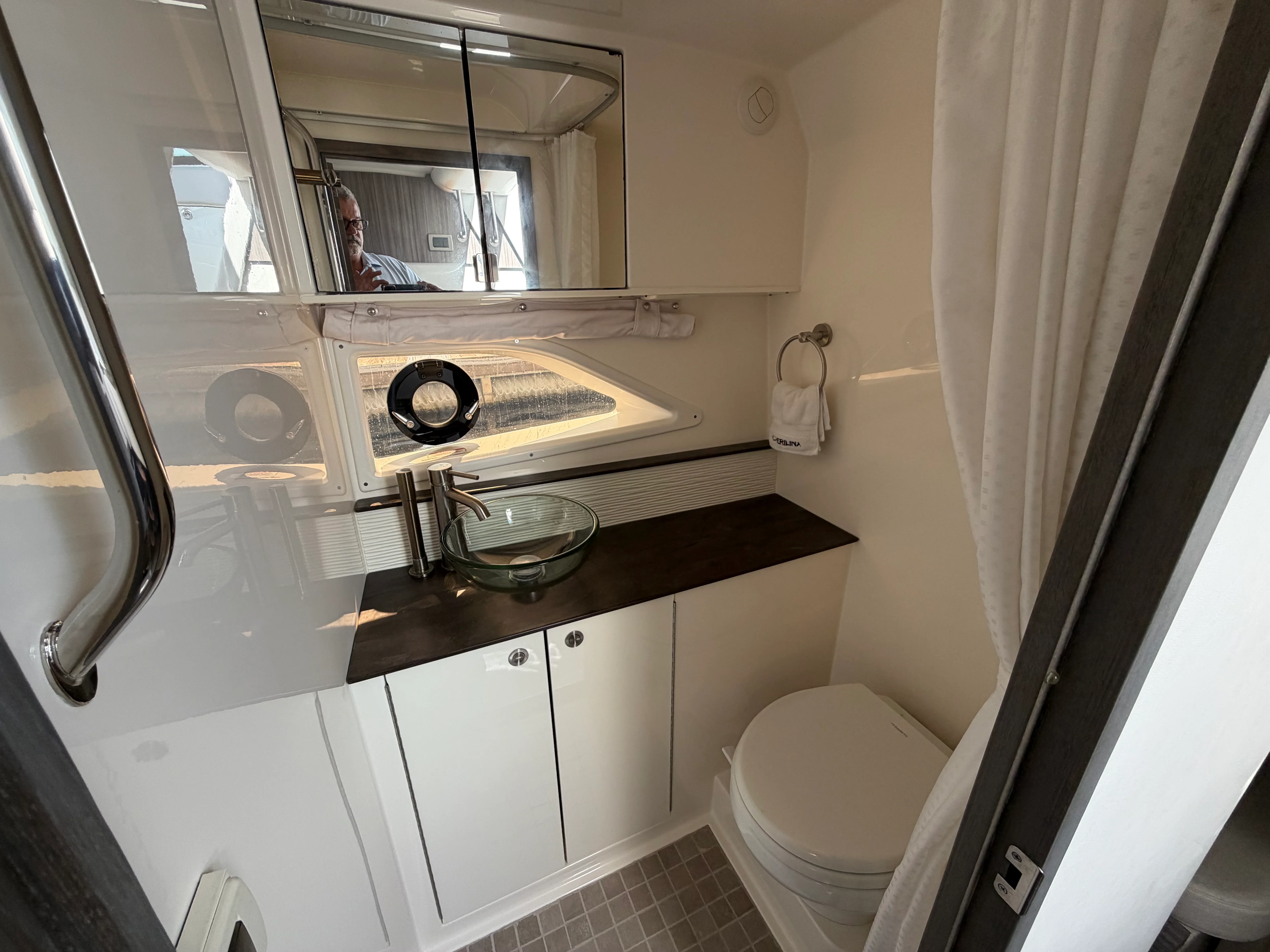 2021 Sea Ray 320 DA-OB Image Thumbnail #45