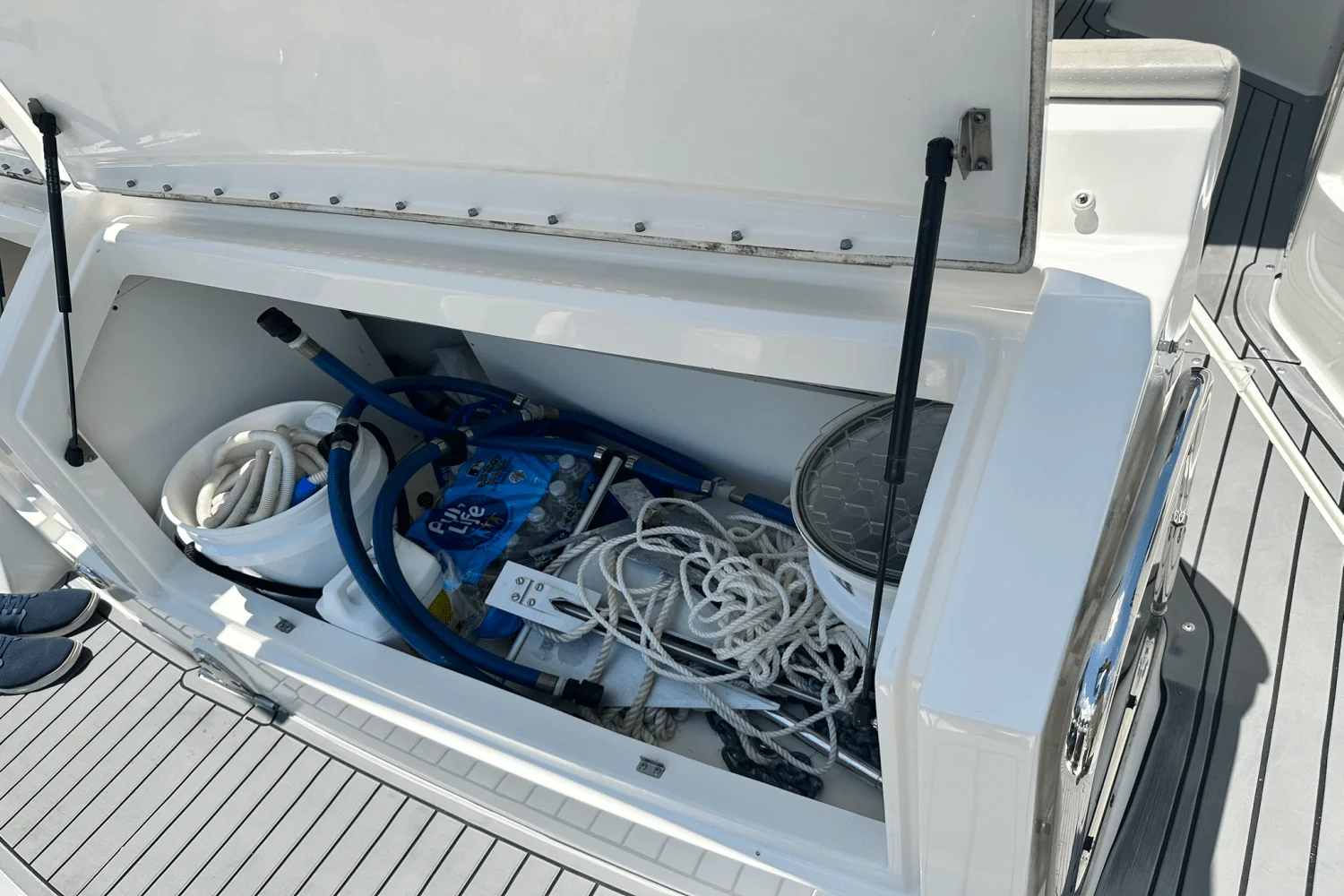 2021 Sea Ray 320 DA-OB Image Thumbnail #30