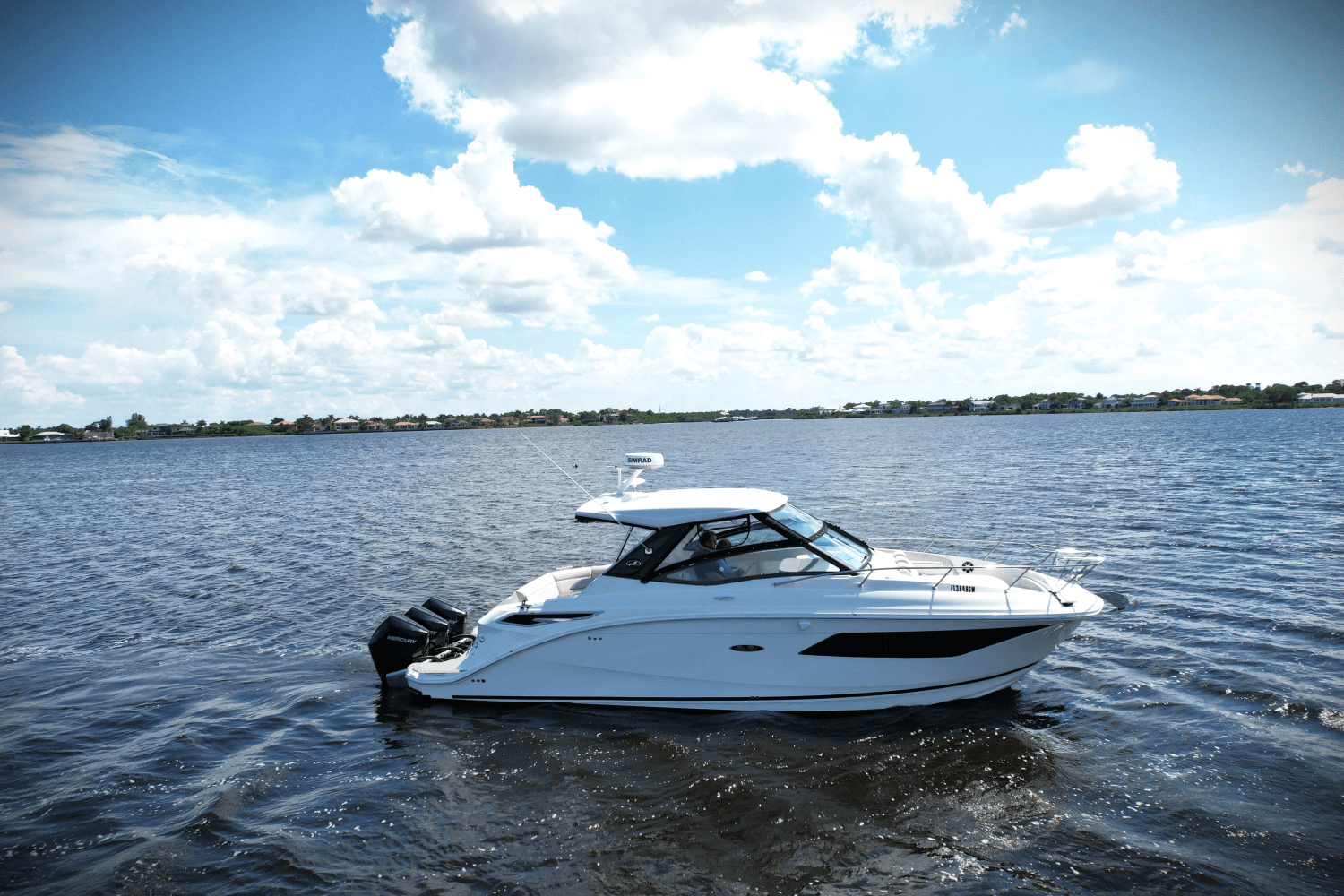 2021 Sea Ray 320 DA-OB Image Thumbnail #3