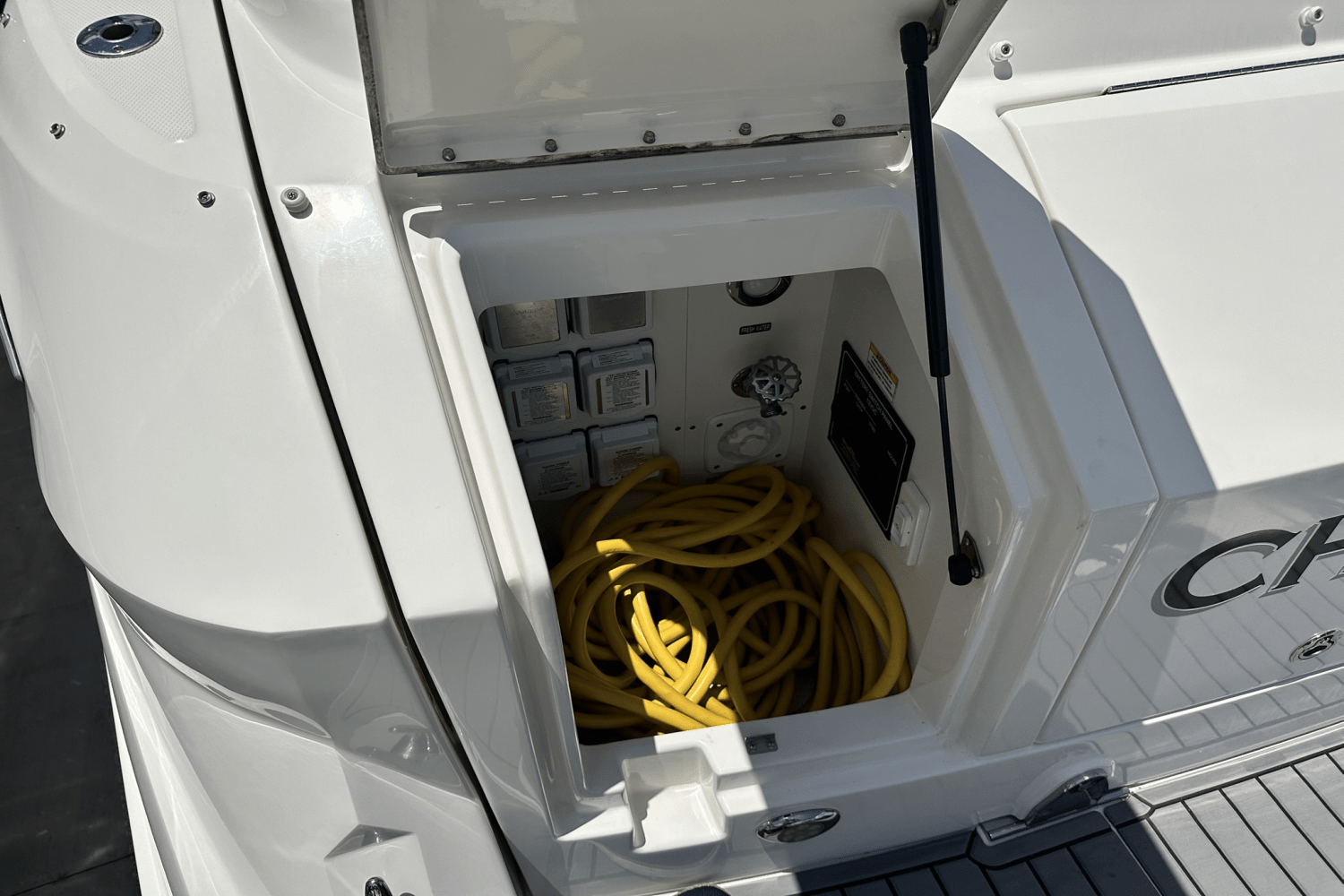 2021 Sea Ray 320 DA-OB Image Thumbnail #26