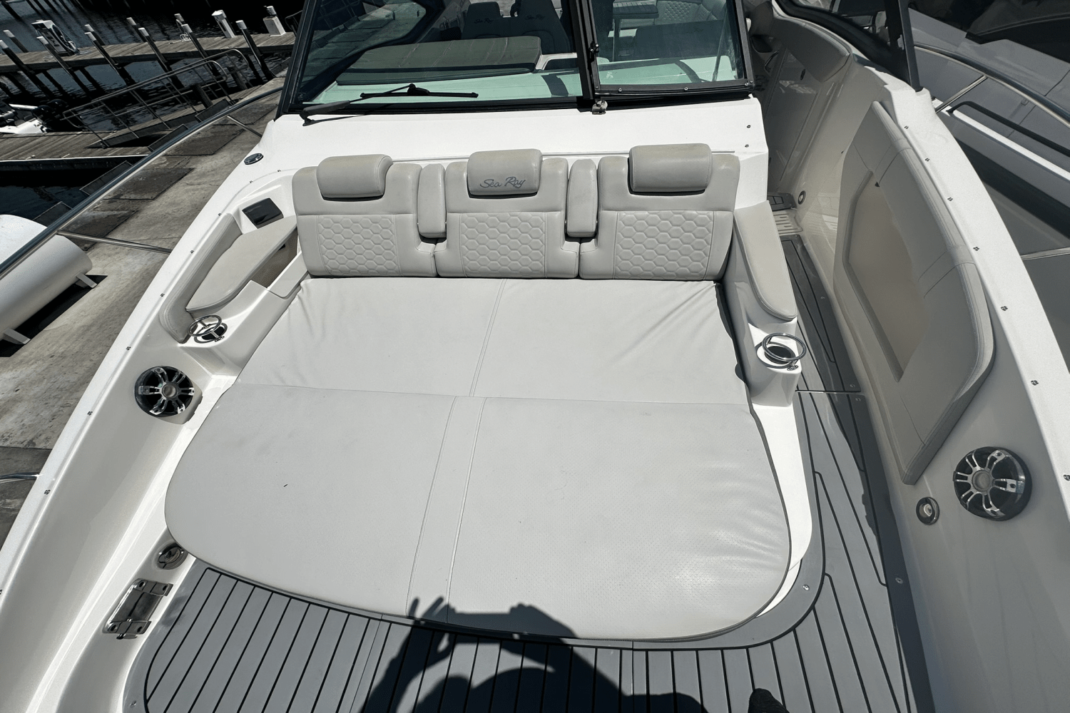 2021 Sea Ray 320 DA-OB Image Thumbnail #47