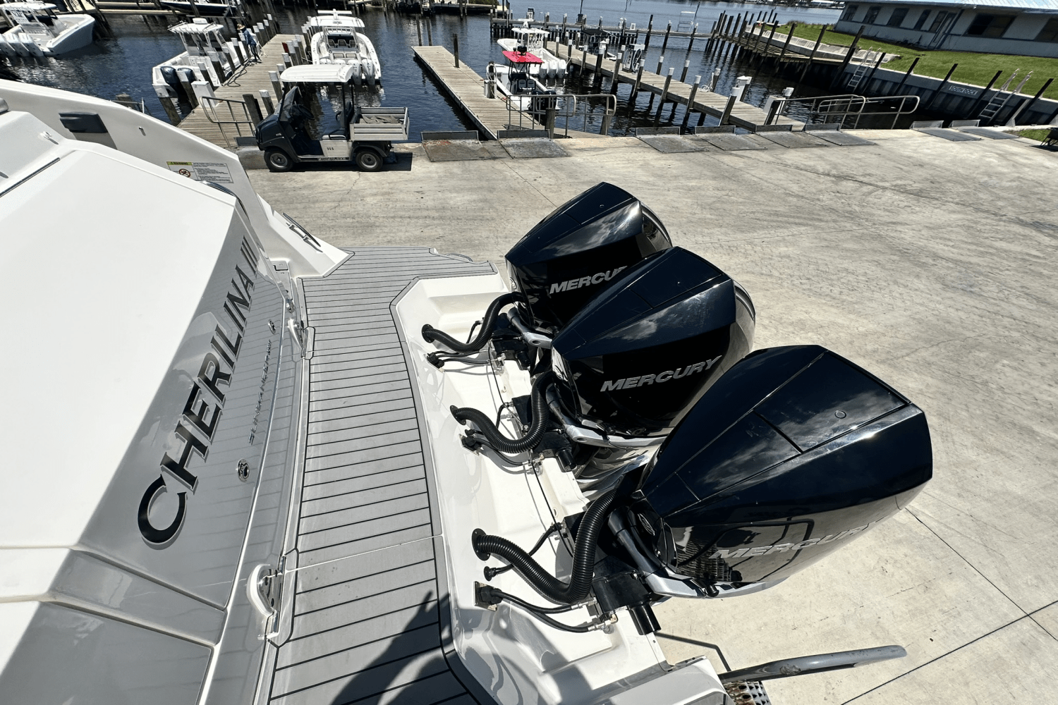 2021 Sea Ray 320 DA-OB Image Thumbnail #25