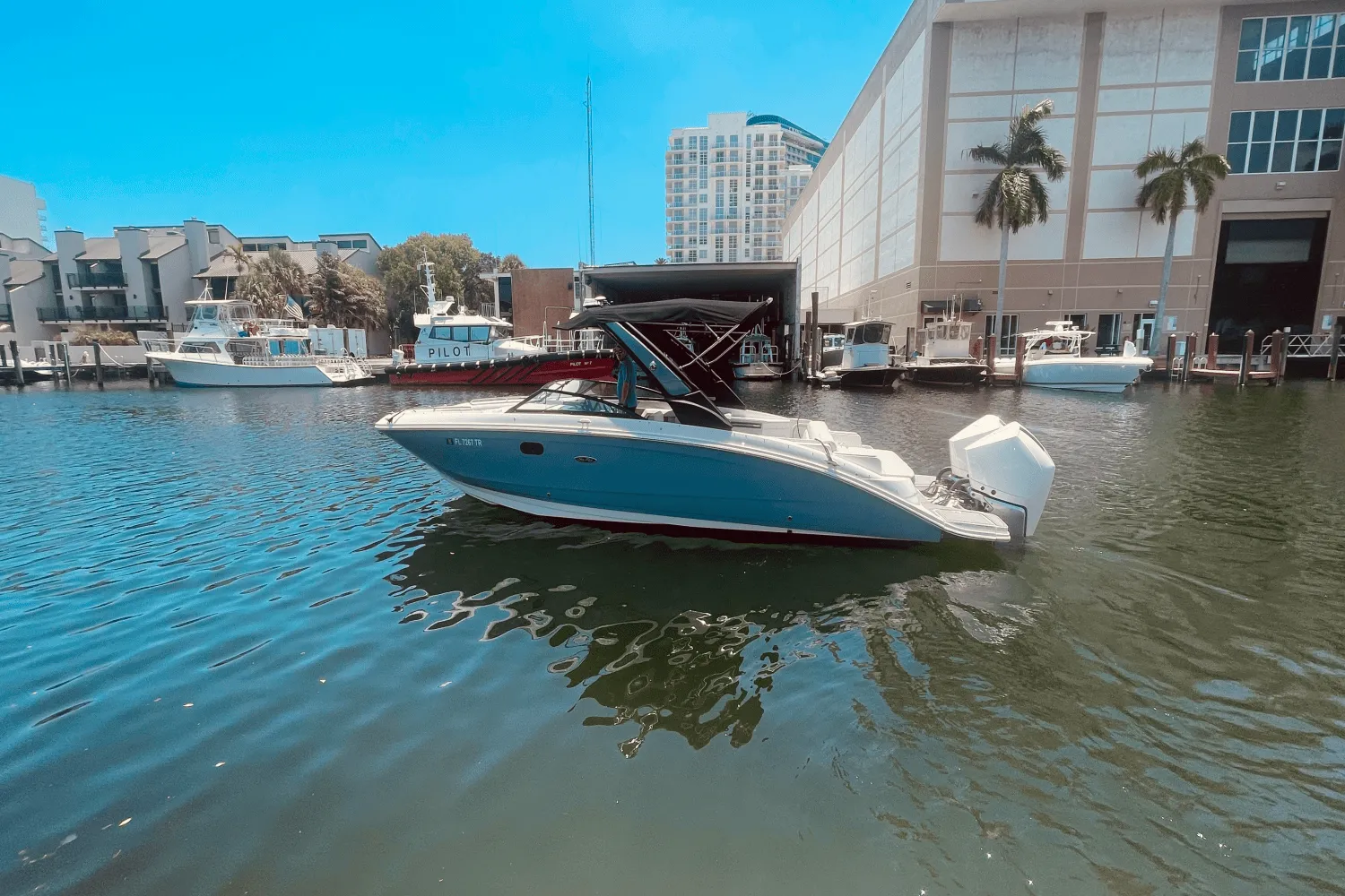2024 Sea Ray 290 SDX OUTBOARD Image Thumbnail #3