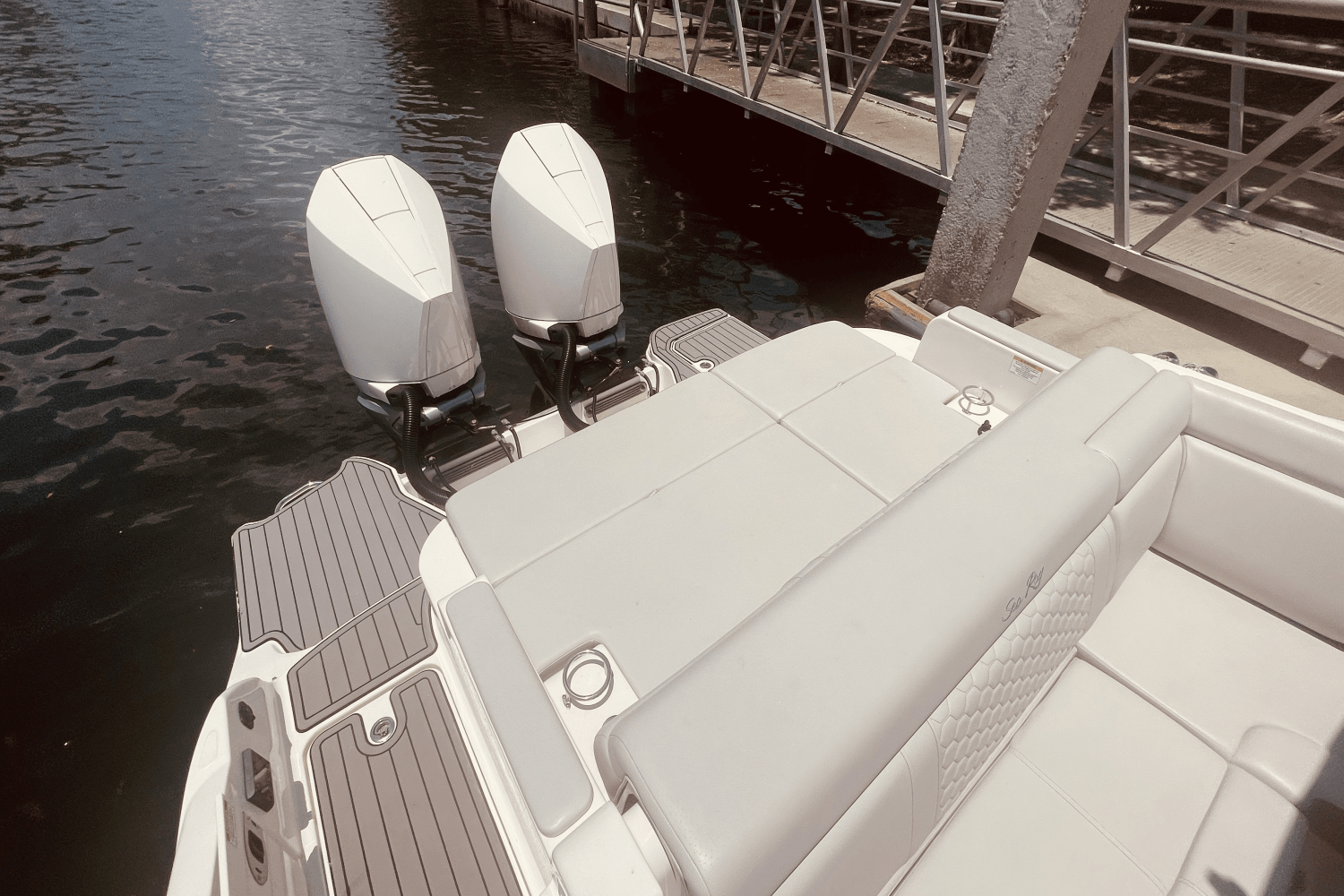 2024 Sea Ray 290 SDX OUTBOARD Image Thumbnail #44