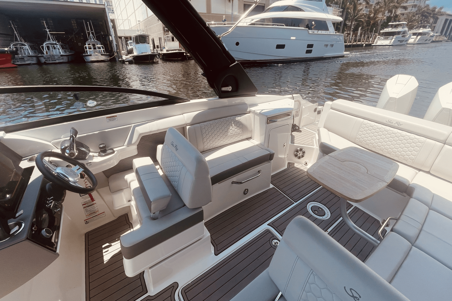 2024 Sea Ray 290 SDX OUTBOARD Image Thumbnail #19
