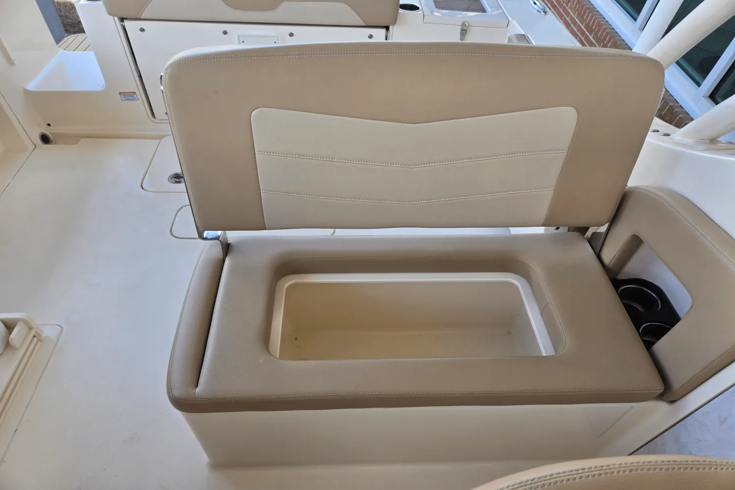 2022 Scout 240 DORADO Image Thumbnail #9