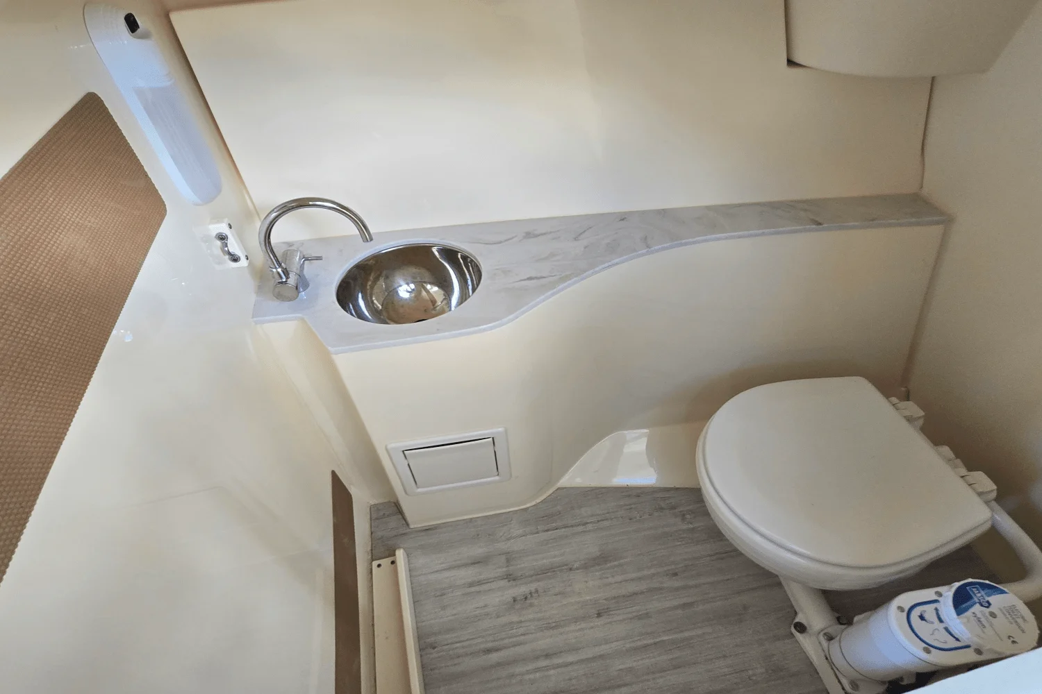 2022 Scout 240 DORADO Image Thumbnail #23