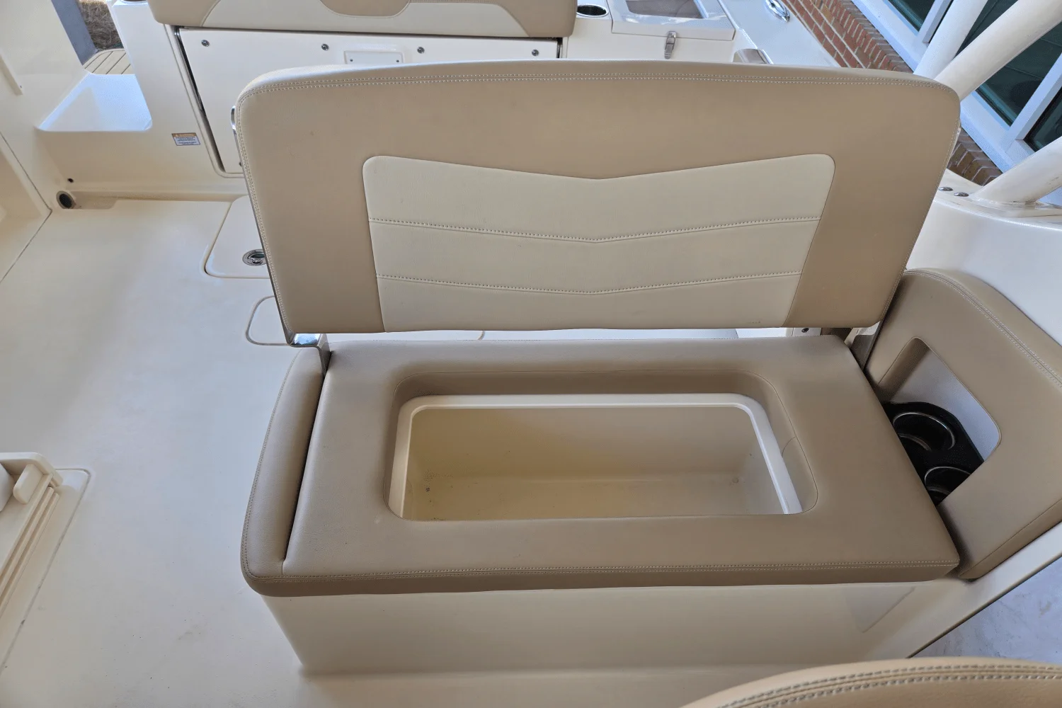 2022 Scout 240 DORADO Image Thumbnail #9