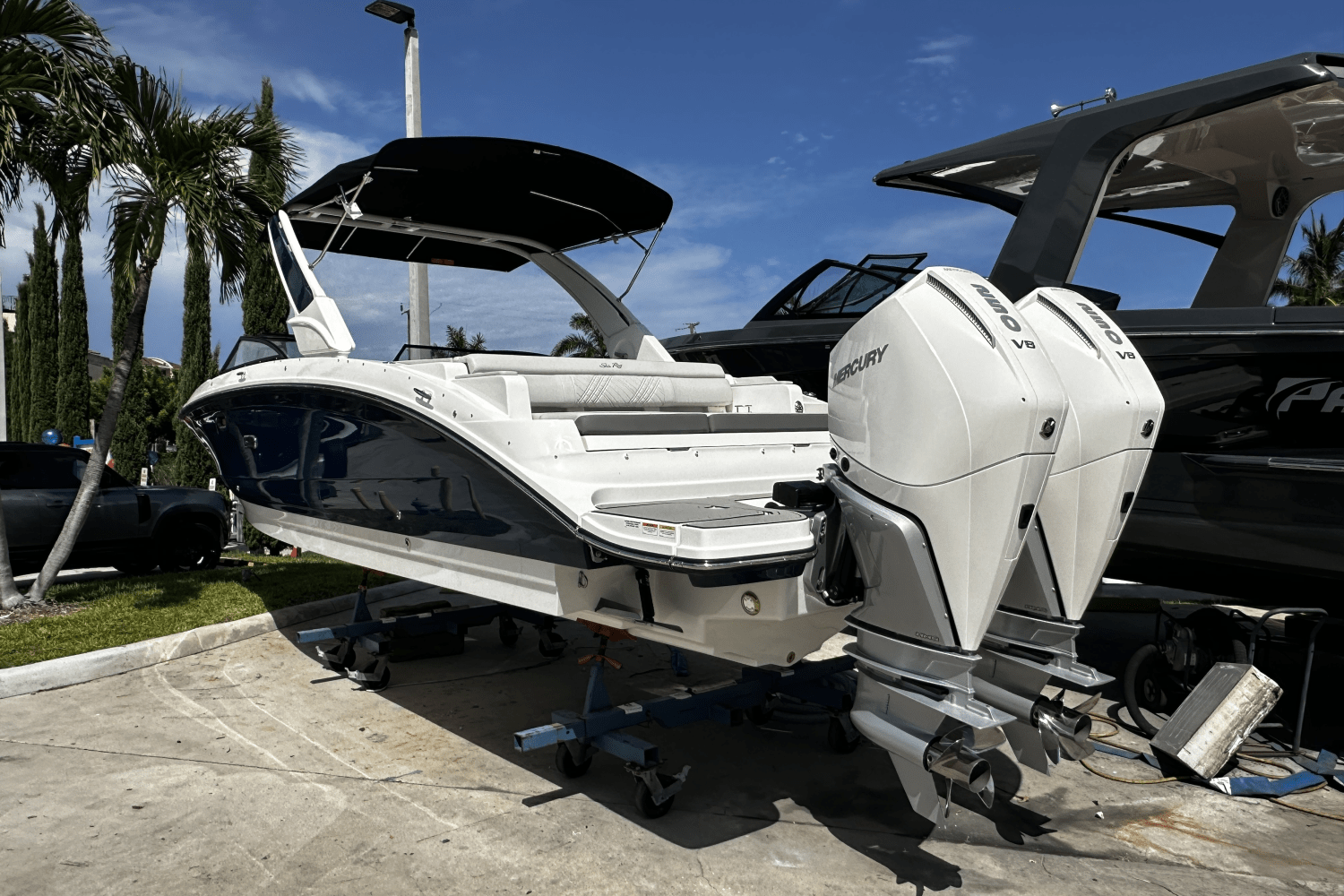 2026 Sea Ray SDX 290 Outboard Image Thumbnail #5