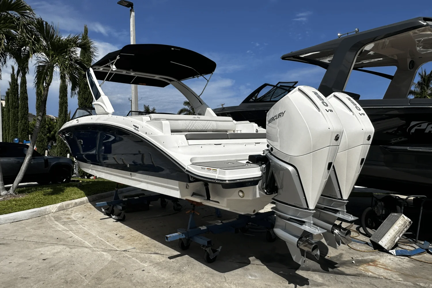 2026 Sea Ray SDX 290 Outboard Image Thumbnail #5