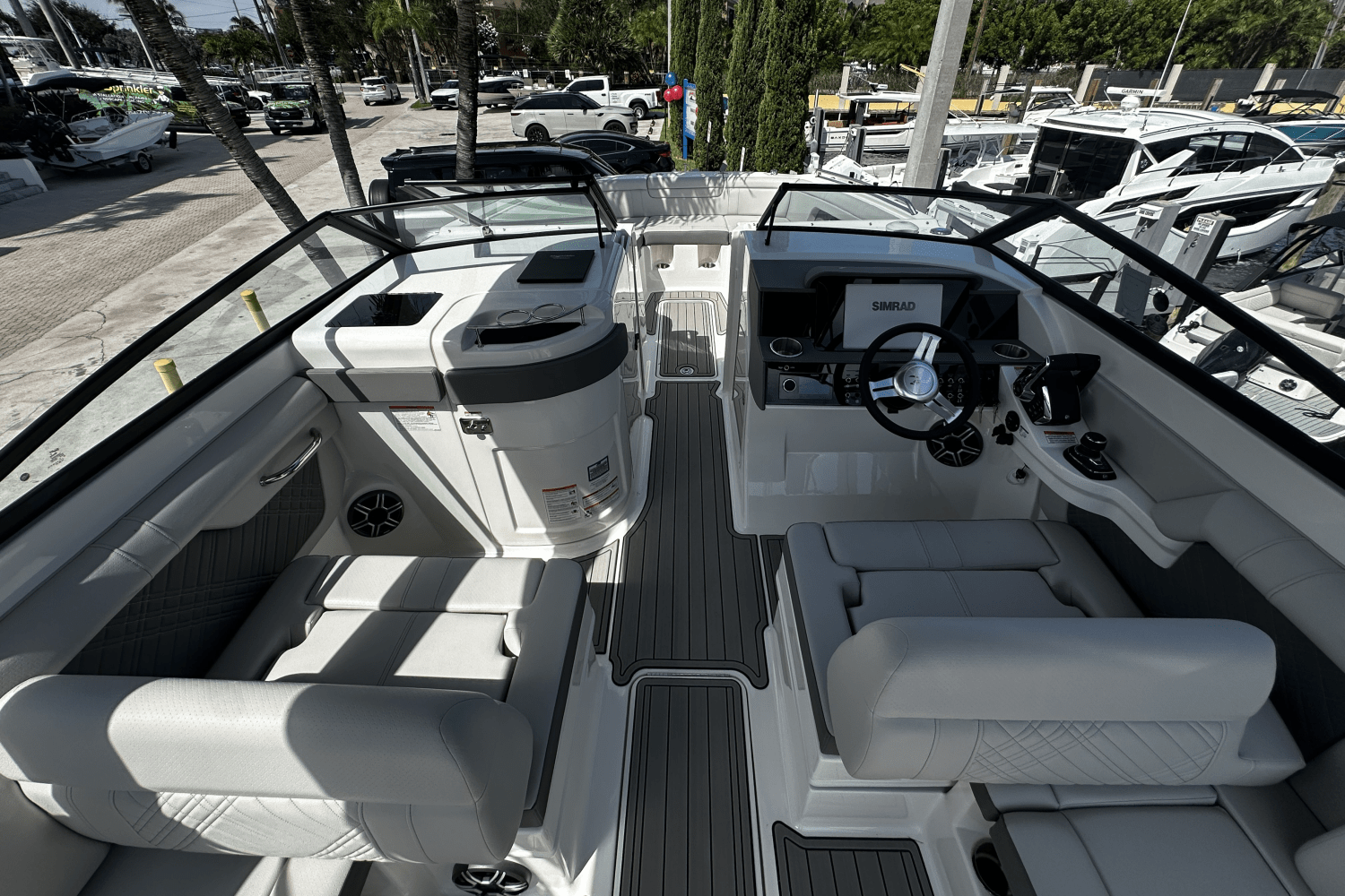 2026 Sea Ray SDX 290 Outboard Image Thumbnail #15