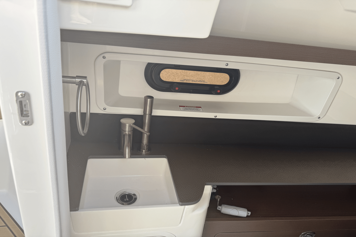 2026 Sea Ray SDX 290 Image Thumbnail #35