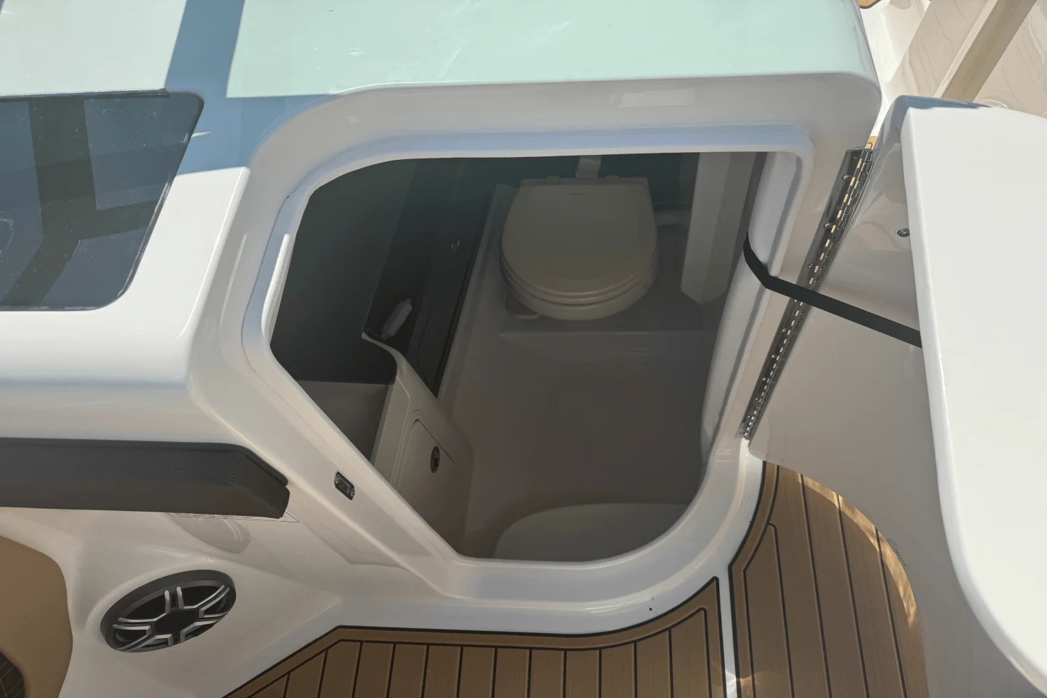 2026 Sea Ray SDX 290 Image Thumbnail #32