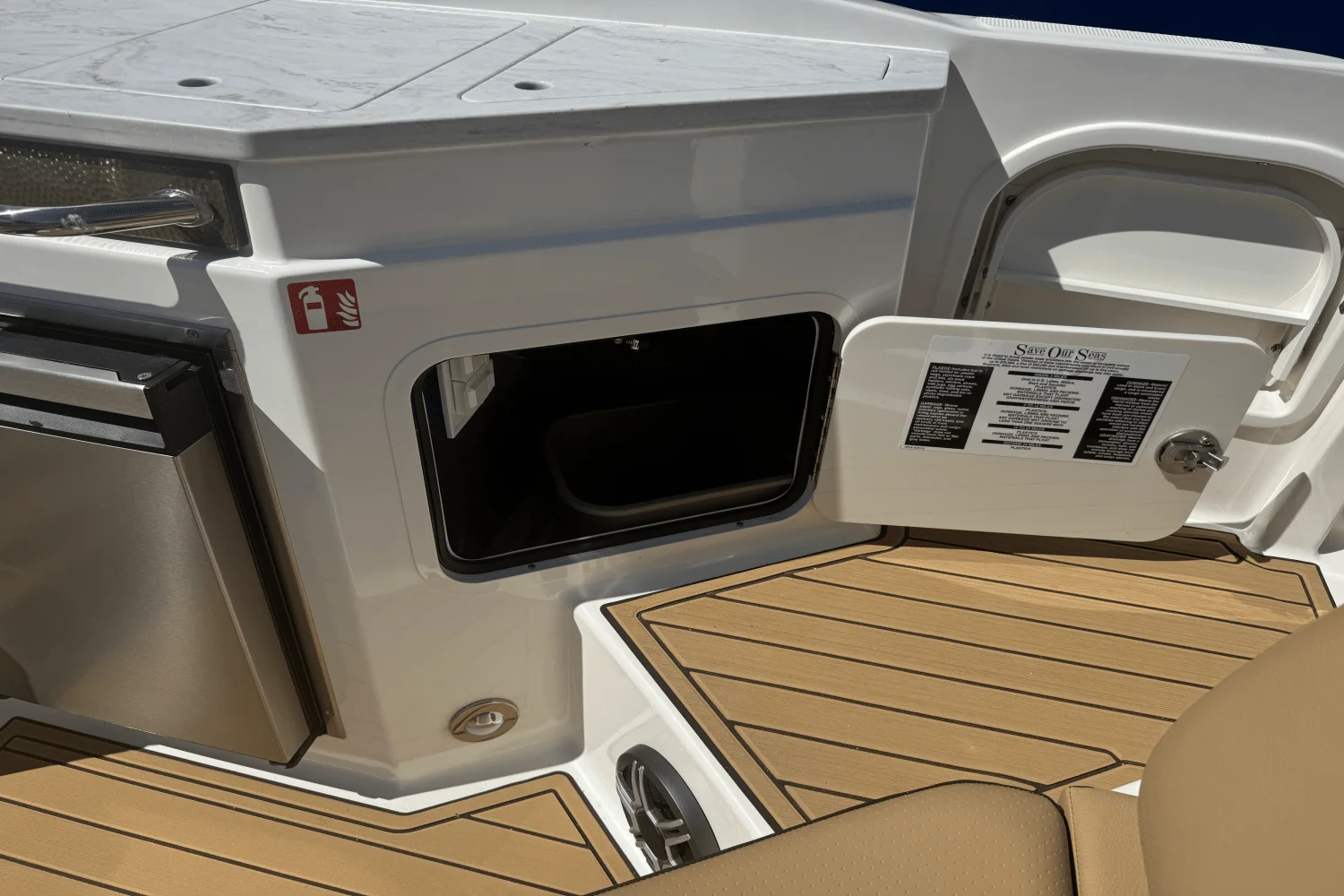 2026 Sea Ray SDX 290 Image Thumbnail #19