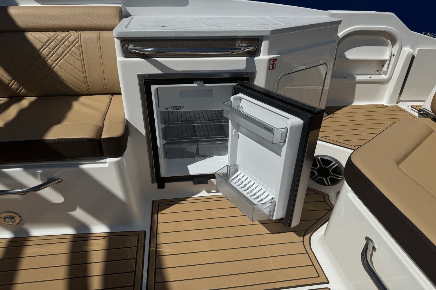 2026 Sea Ray SDX 290 Image Thumbnail #20