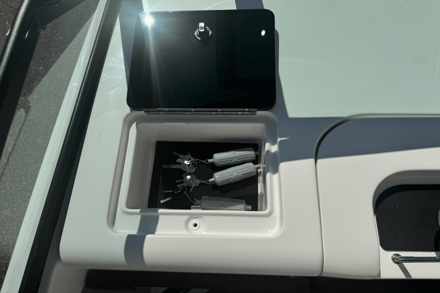 2026 Sea Ray SDX 290 Image Thumbnail #31