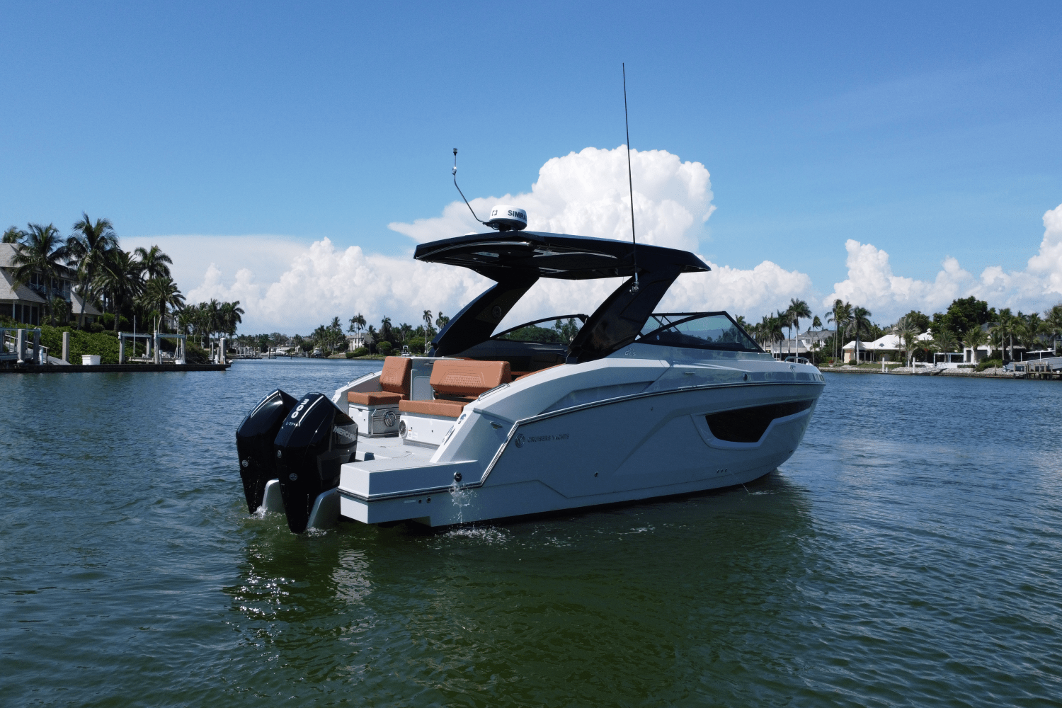 2024 Cruisers Yachts 34 GLS South Beach Outboard Image Thumbnail #4