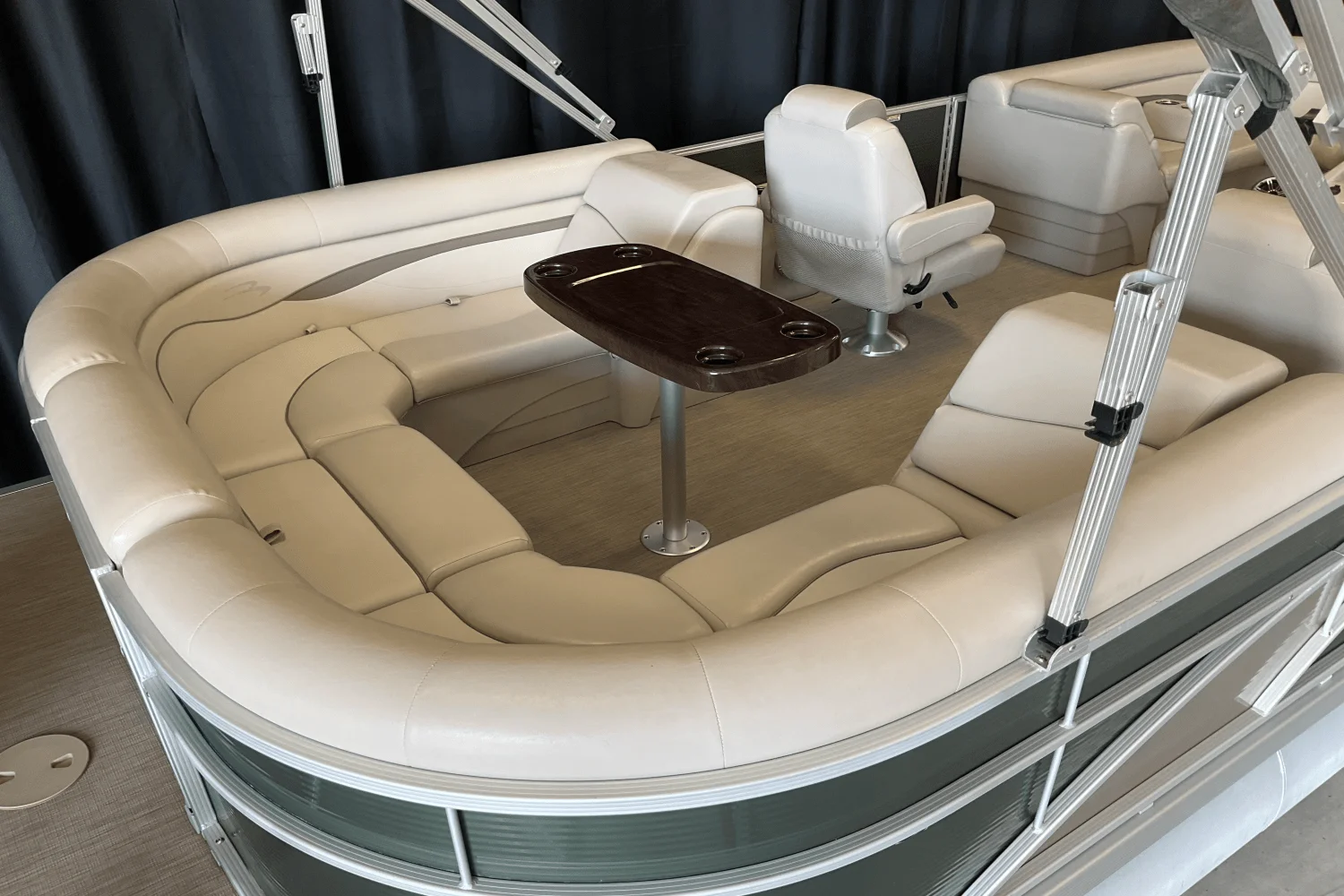 Thumbnail 4 for 2017 Bennington 22SSRX