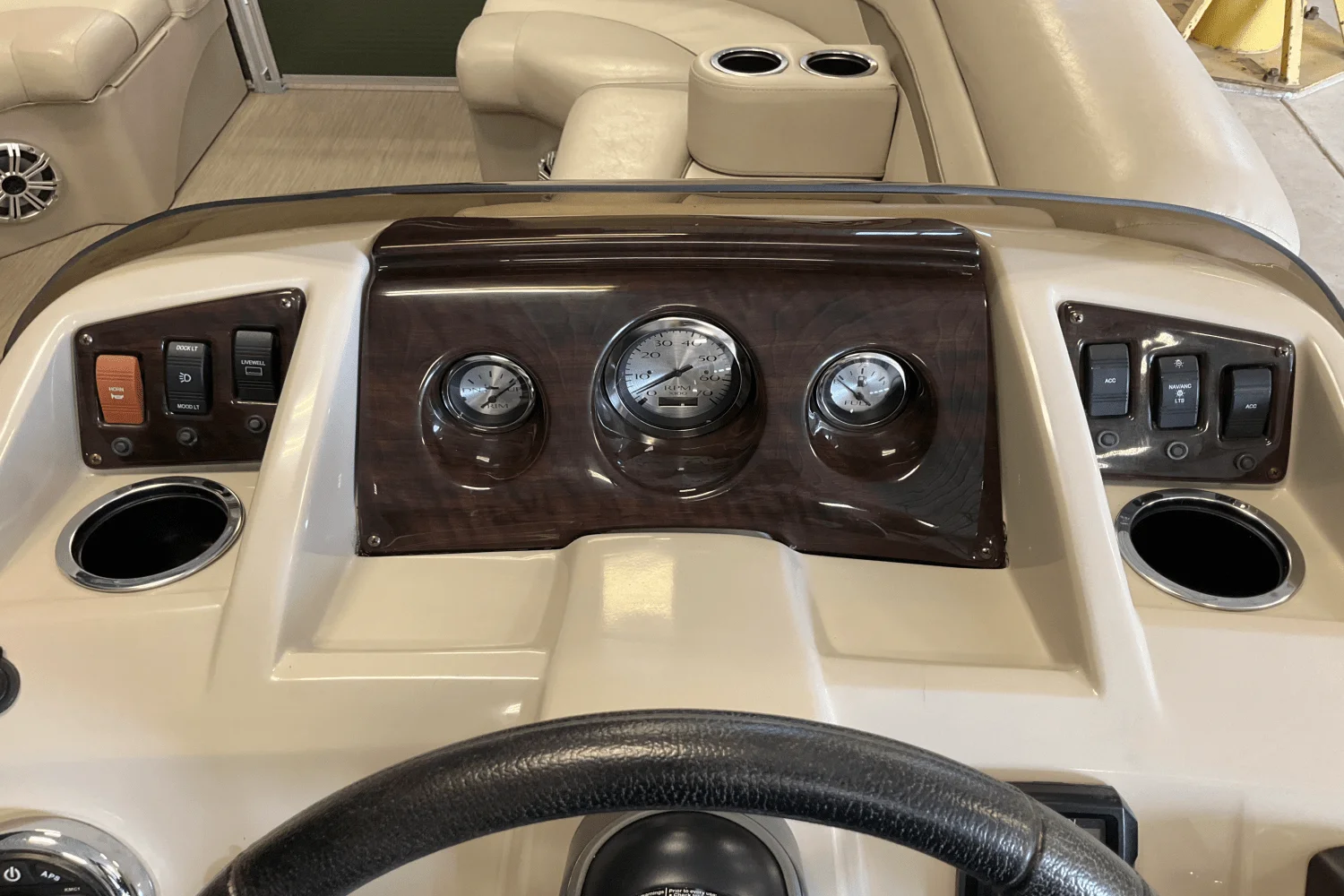 2017 Bennington 22SSRX Image Thumbnail #35