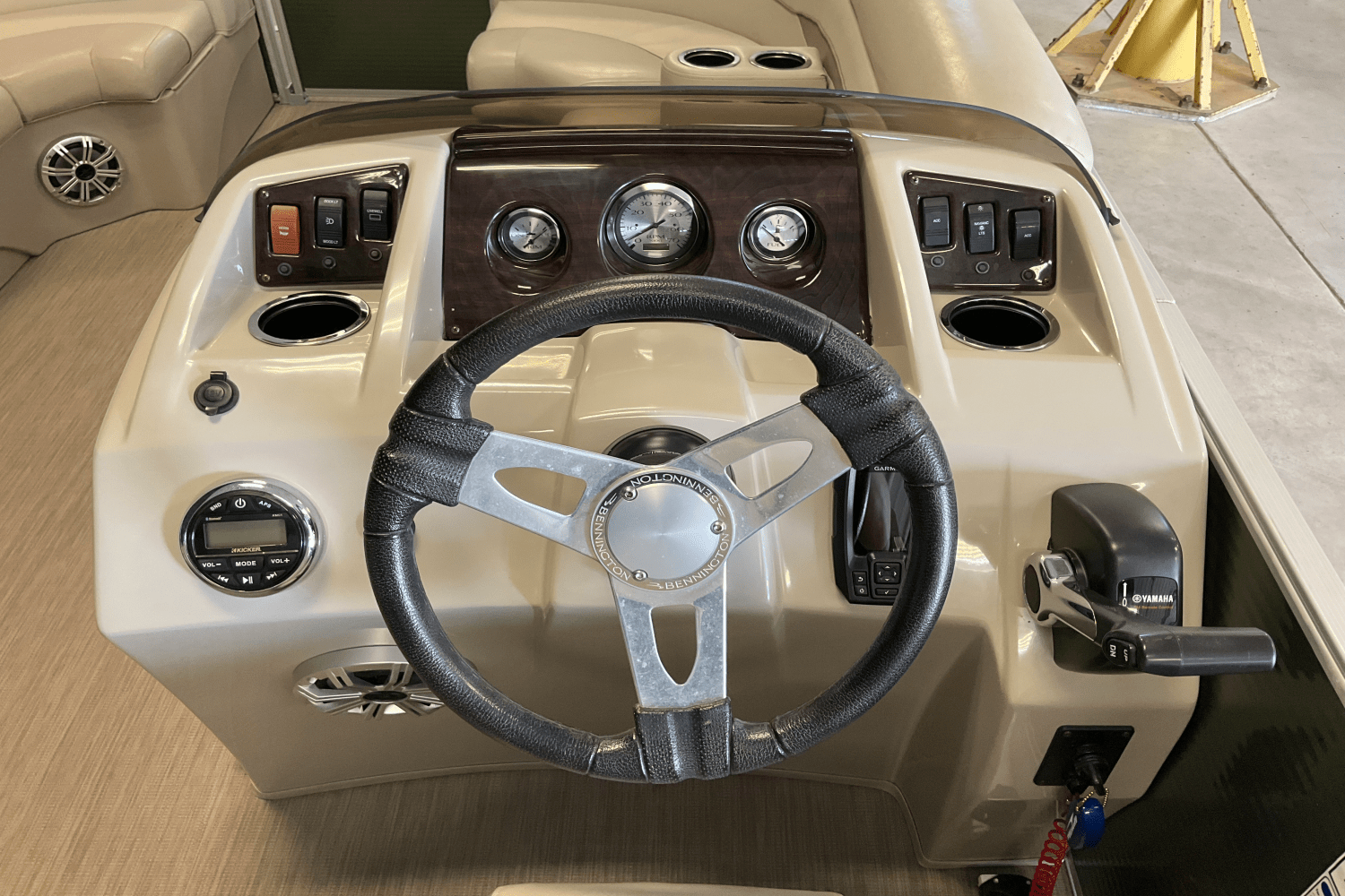 2017 Bennington 22SSRX Image Thumbnail #32