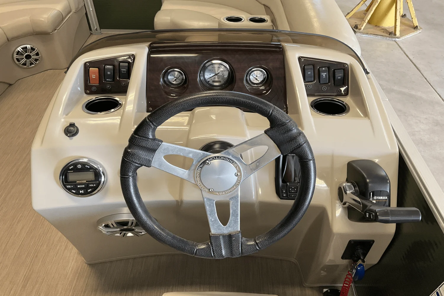 2017 Bennington 22SSRX Image Thumbnail #32