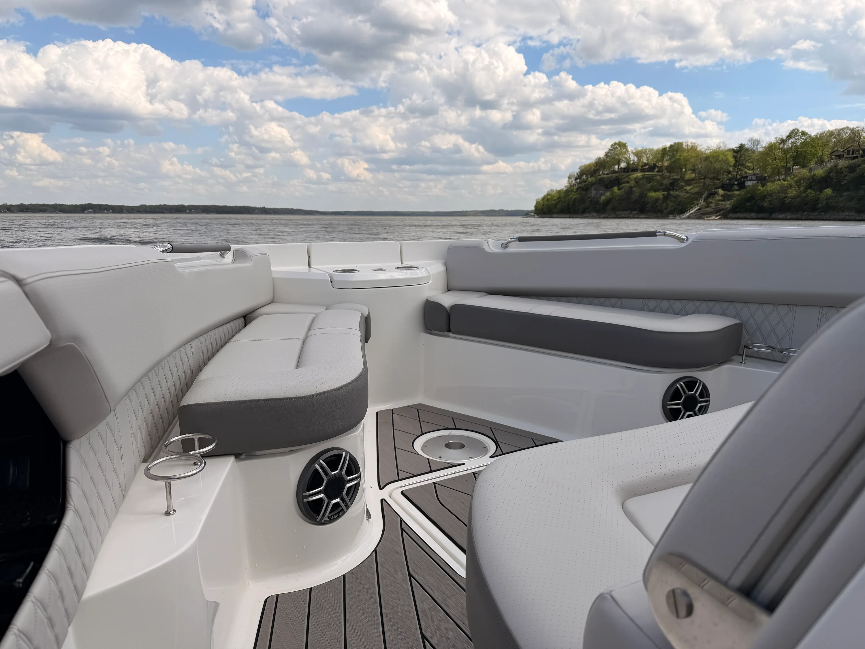 2026 Sea Ray SLX 400 Image Thumbnail #6