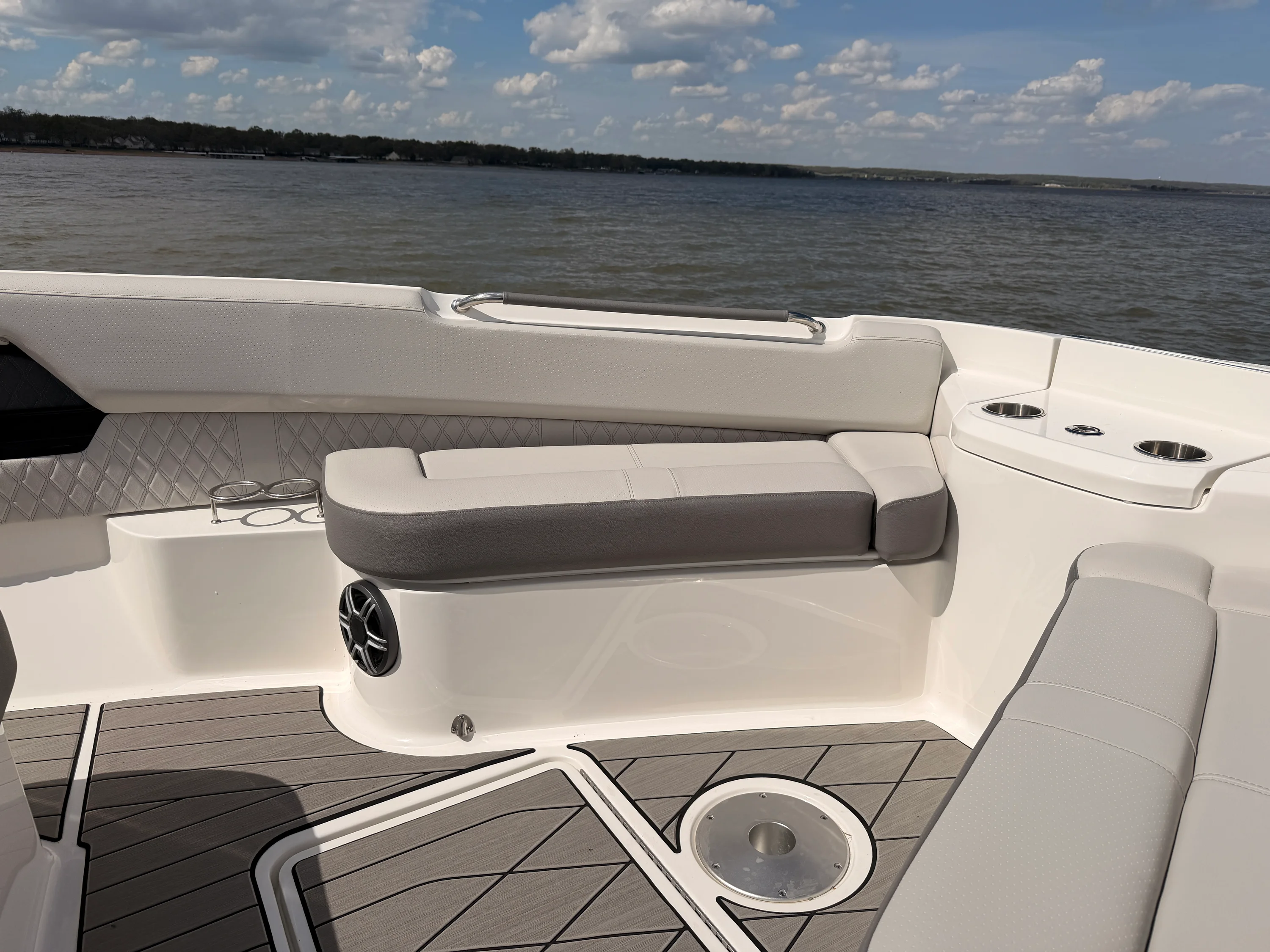 2026 Sea Ray SLX 400 Image Thumbnail #11