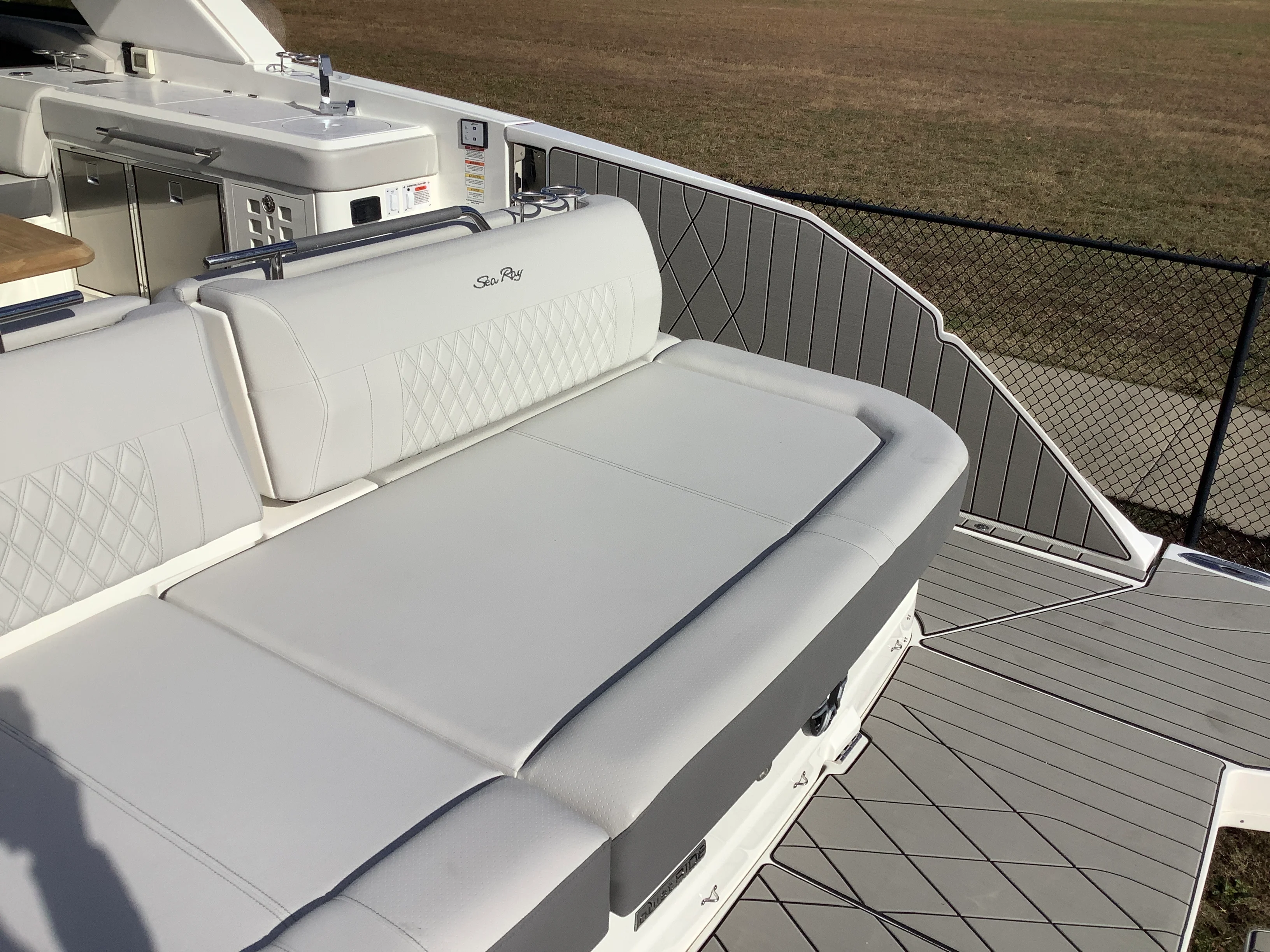 2026 Sea Ray SLX 400 Image Thumbnail #8