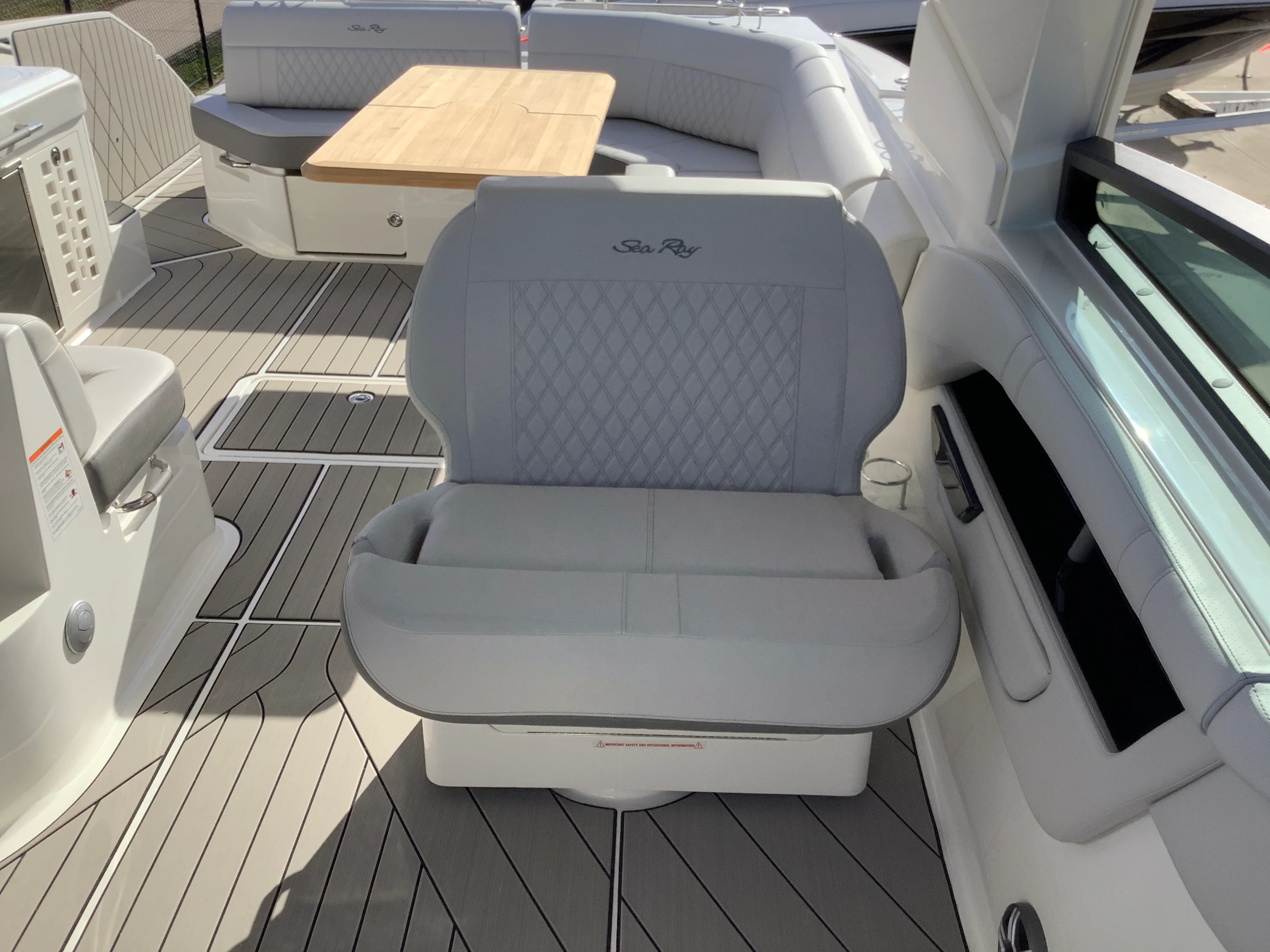 2026 Sea Ray SLX 400 Image Thumbnail #28