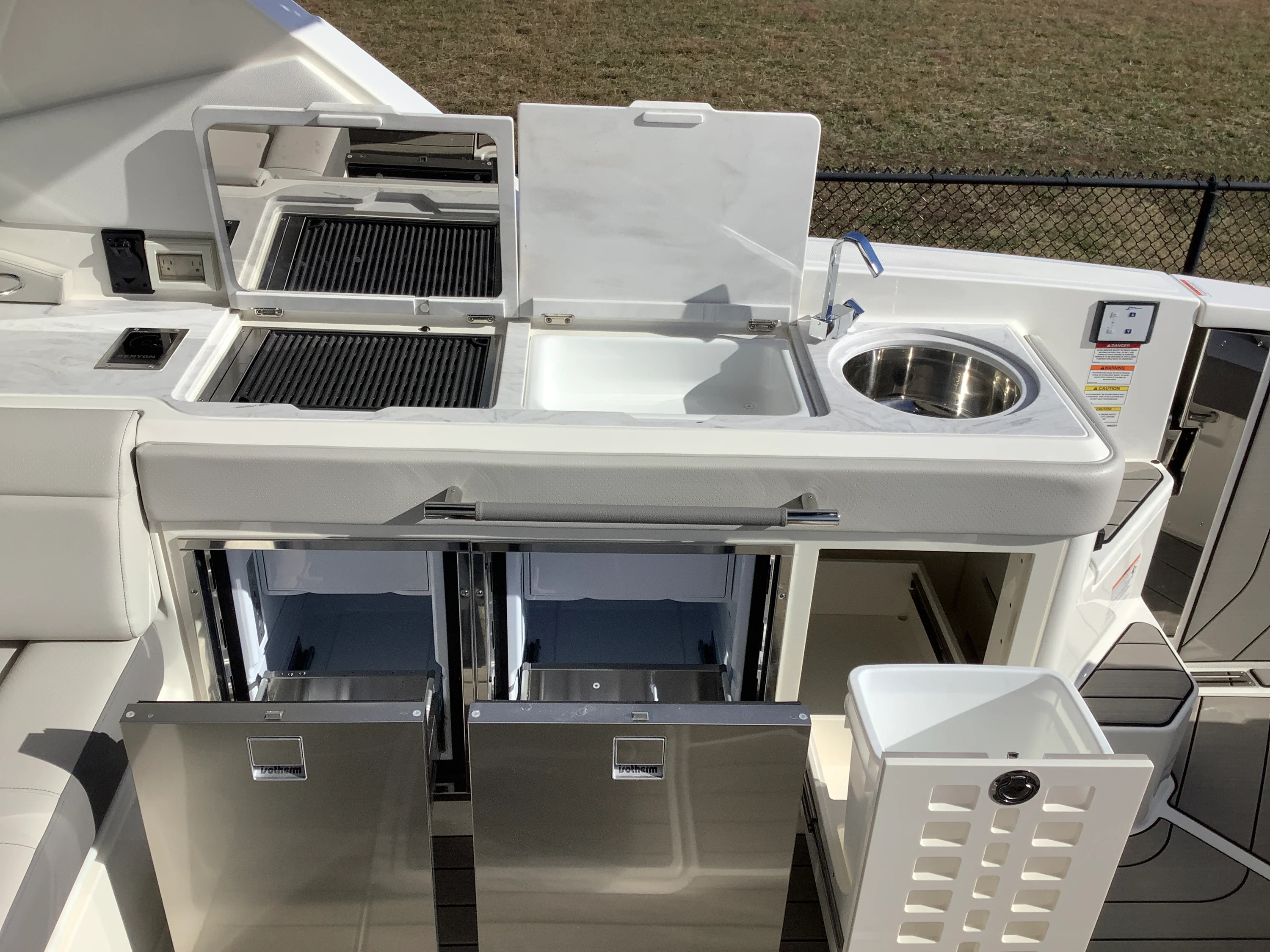 2026 Sea Ray SLX 400 Image Thumbnail #20