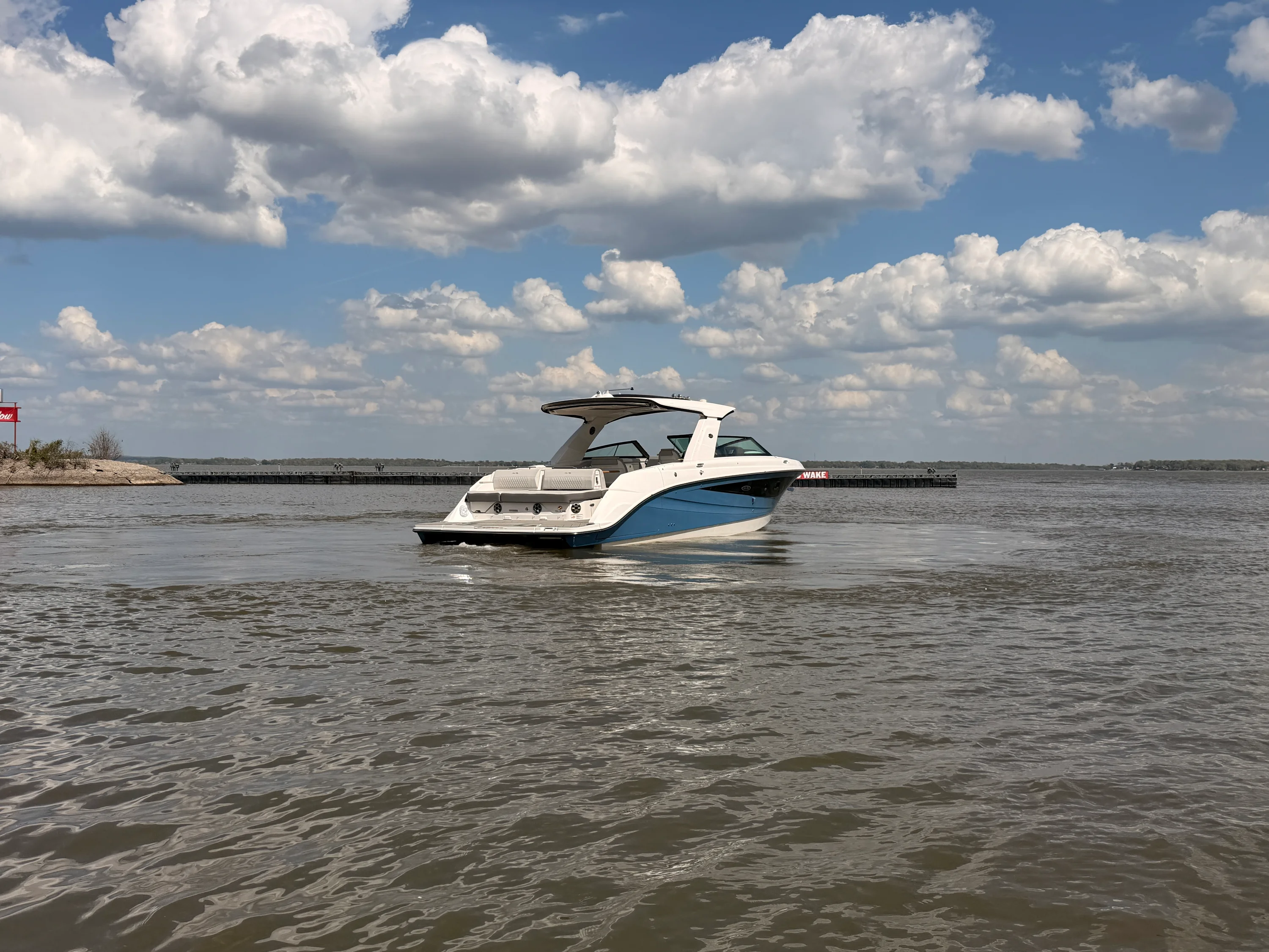 2026 Sea Ray SLX 400 Image Thumbnail #2